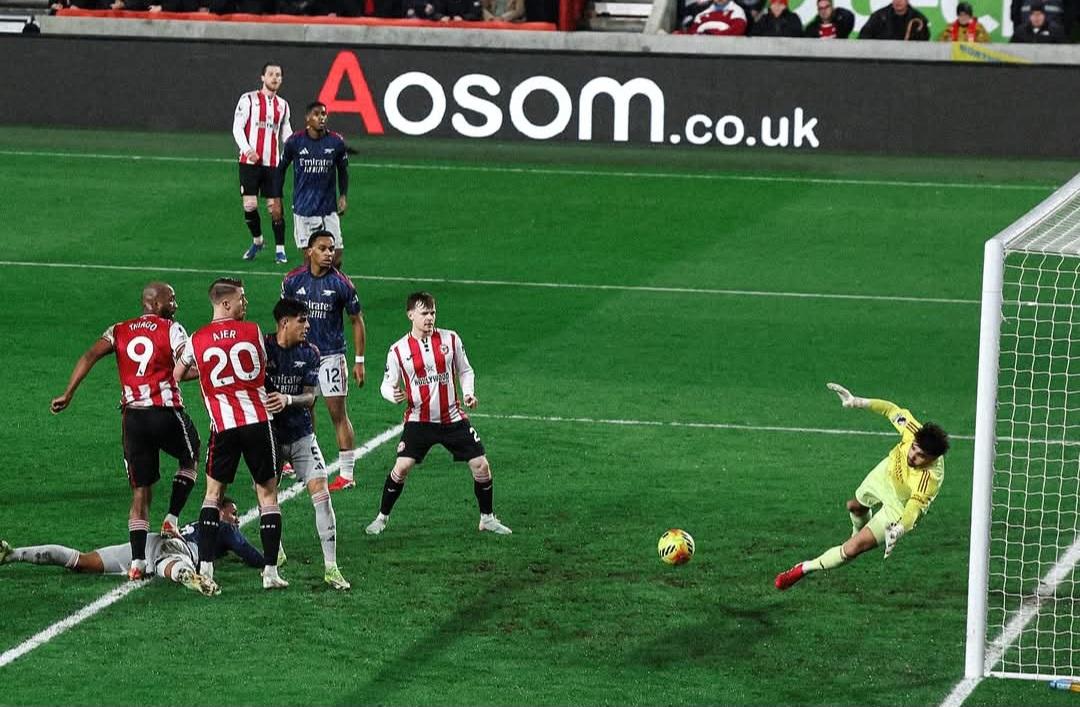 ރަށުން ބޭރުގައި ބްރެންޓްފޯޑާއި އެއްވަރުވެ އާސެނަލްއަށް މުހިންމު ދެ ޕޮއިންޓް ގެއްލިއްޖެ