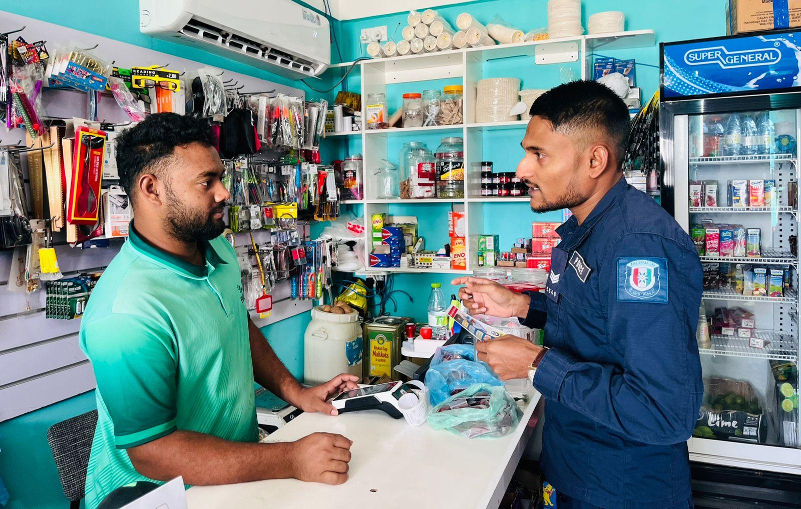 ވިޔަފާރިވެރިން ހޭލުންތެރިކުރުވުމުގެ ޕްރޮގްރާމެއް ފުލުހުން ގެނަމަފުށީގައި ކުރިއަށް ގެންގޮސްފި