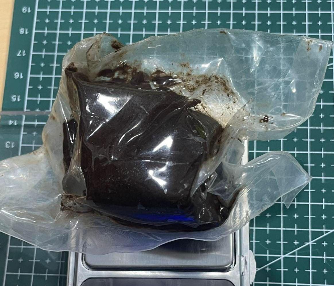 ތިމަރަފުށީގައި ހިންގި މަސްތުވާތަކެތީގެ އޮޕަރޭޝަނެއްގައި މަސްތުވާތަކެތި ހޯދައި ފުލުހުންގެ ބެލުމުގެދަށަށް ގެނެސްފި