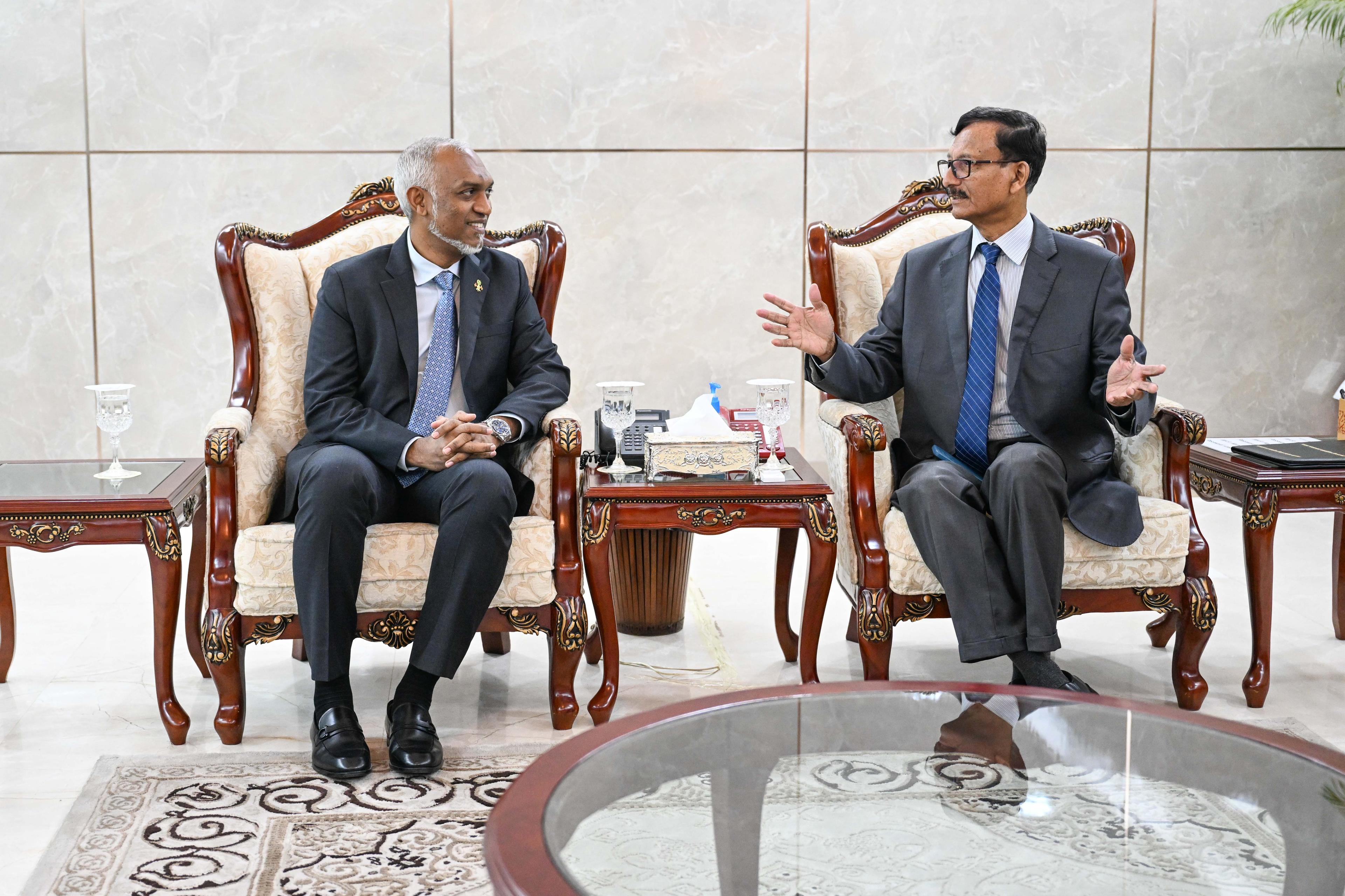 ދިވެހި މުޖުތަމަޢުގައި ބަންގްލަދޭޝްގެ ރައްޔިތުން އަދާކުރަމުންދާ ދައުރަކީ އަގު ނުކުރެވޭ ދައުރެއް : ރައީސް