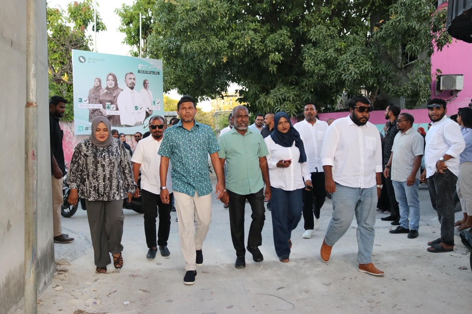 ތިނަދޫ ސިޓީ ޕީއެންސީ ދޮރުން ދޮރަށް ހަރަކާތުގައި ނައިބު ރައީސް ބައިވެރިވެވަޑައިގެންފި