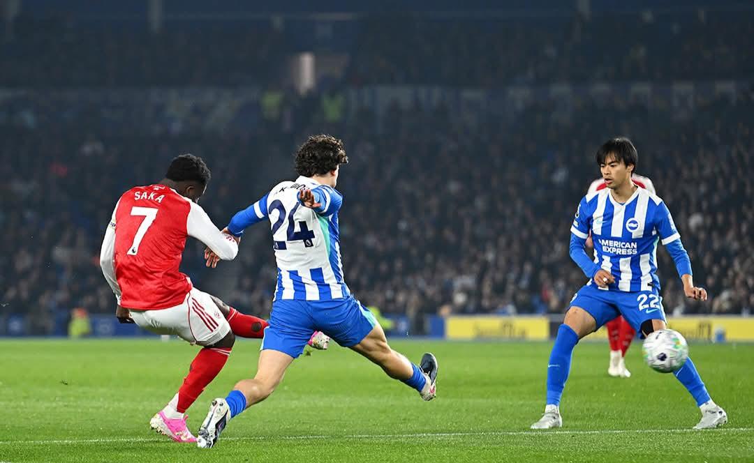 ބްރައިޓަން ބަލިކޮށް އާސެނަލް އިން ހަތް ޕޮއިންޓަށް ލީޑު ފުޅާކޮށްފި