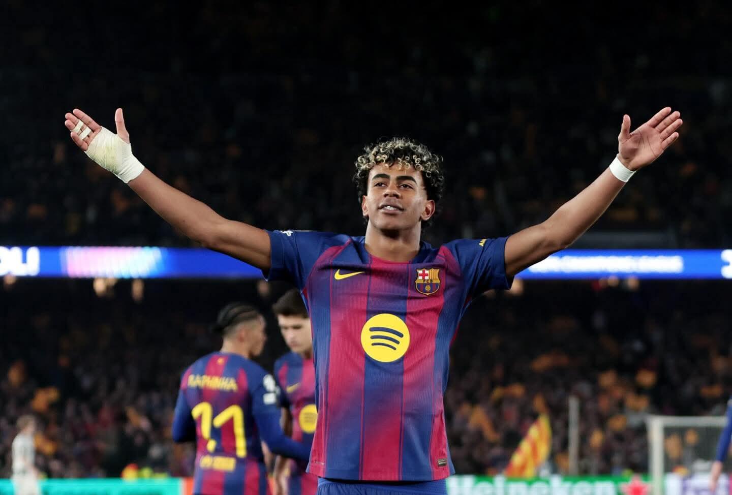 ތަފާތުބޮޑު ނަތީޖާއަކުން ނިއުކާސަލް ބަލިކޮށް ބާސެލޯނާ އިން ކުއާޓާ ފައިނަލް ޔަގީންކޮށްފި