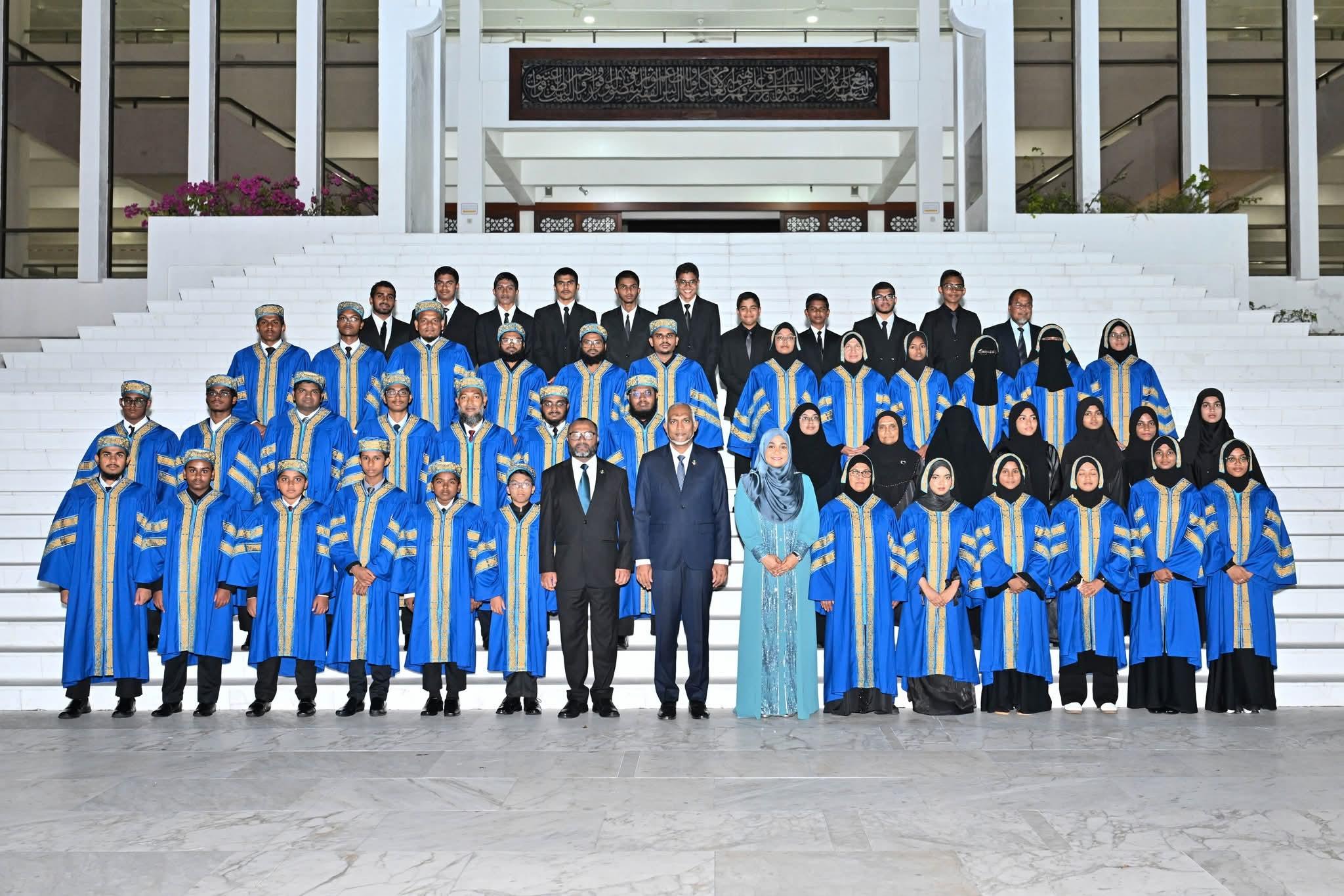 "އަމާޒަކީ އިސްލާމީ ޤައުމުތަކުގެ ތެރެއިން އާބާދީގެ ނިސްބަތުން ޙާފިޡުންގެ ޢަދަދު އެންމެ ގިނަ ޤައުމަށް ދިވެހިރާއްޖެ ހެދުން"