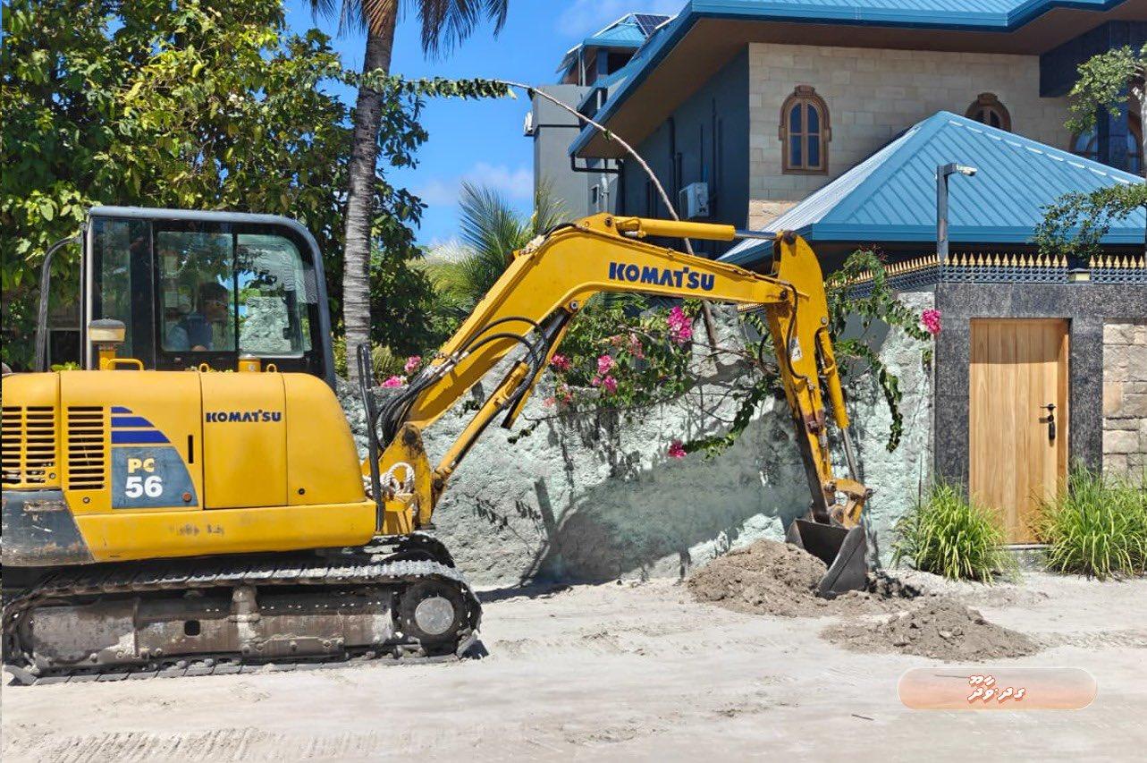 ވާދޫގެ މަގުތައް ޒަމާނީ ފެންވަރަށް ތަރައްޤީކުރުމުގެ އަމަލީ މަސައްކަތް ފަށައިފި 