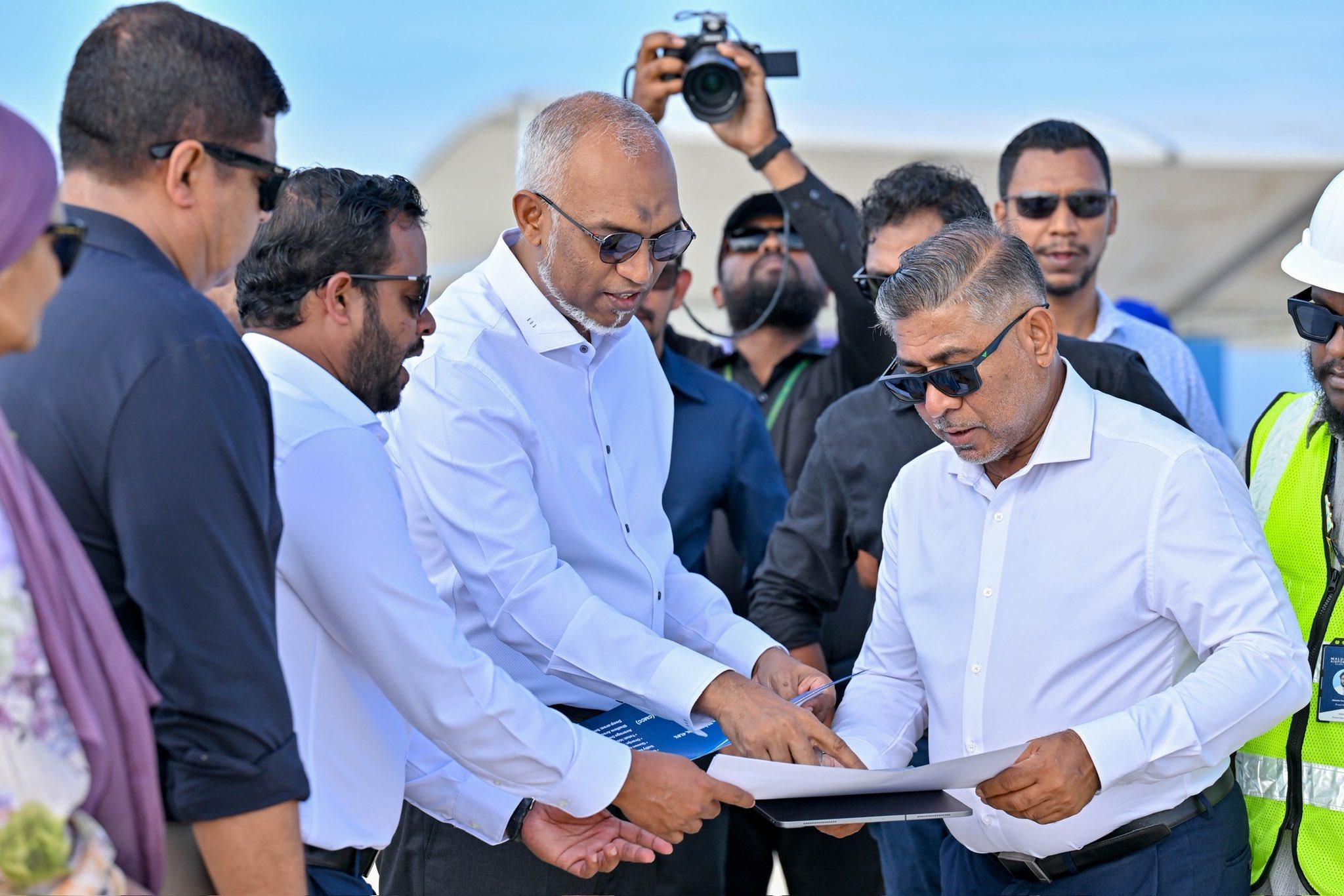 ރާވަރުފަޅުގެ ބިންހިއްކުމުގެ މަޝްރޫޢުގެ ޢަމަލީ މަސައްކަތް ކުރިއަށްދާ ގޮތް ރައީސް ބައްލަވާލައްވައިފި