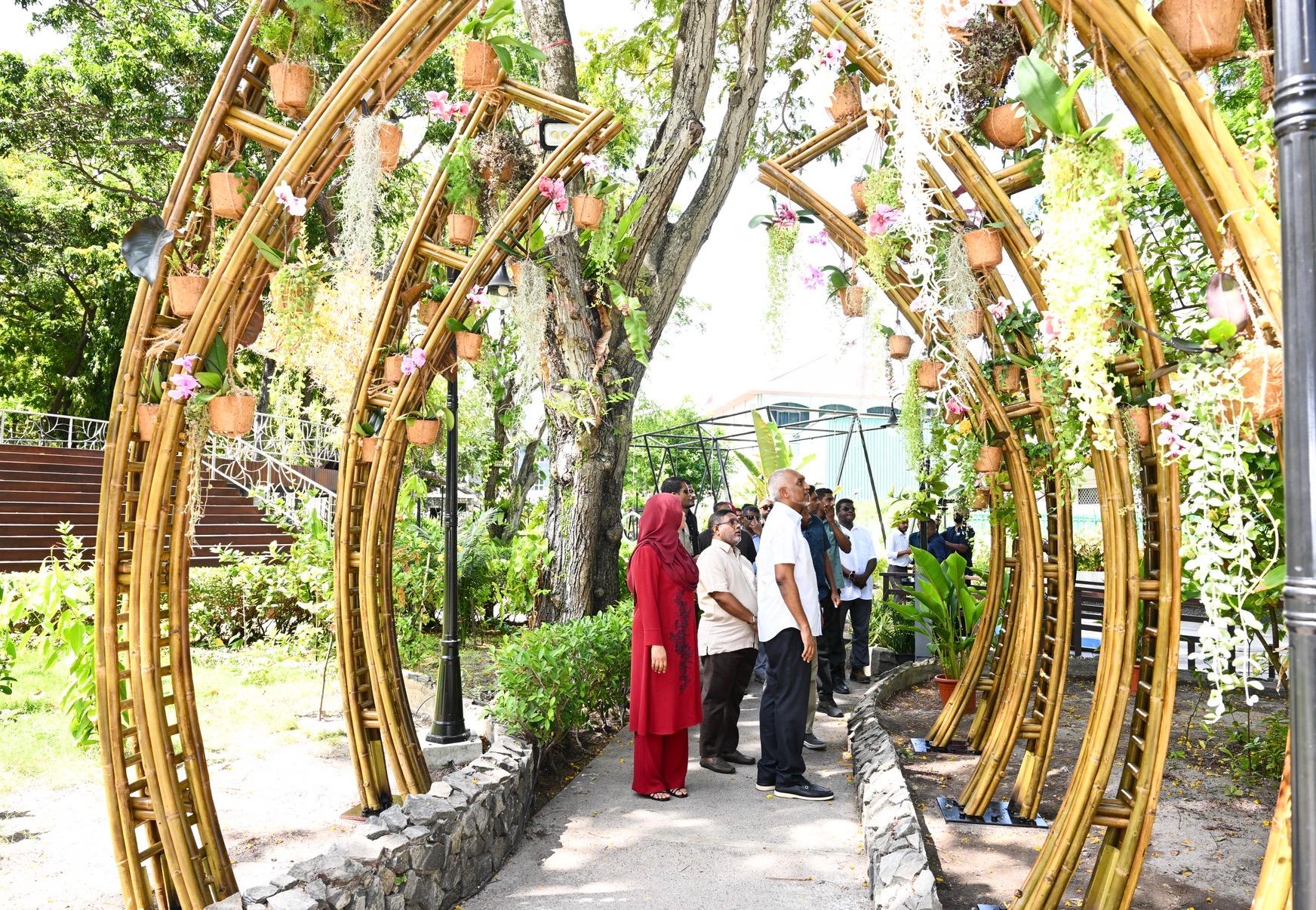 ސަލްޓަން ޕާކު ޒަމާނީ ފެންވަރަށް ތަރައްޤީކުރުމަށް ޤައުމީ ދިފާޢީ ބާރުން ކުރައްވަމުންގެންދަވާ މަސައްކަތް ރައީސް ބައްލަވާލައްވައިފި