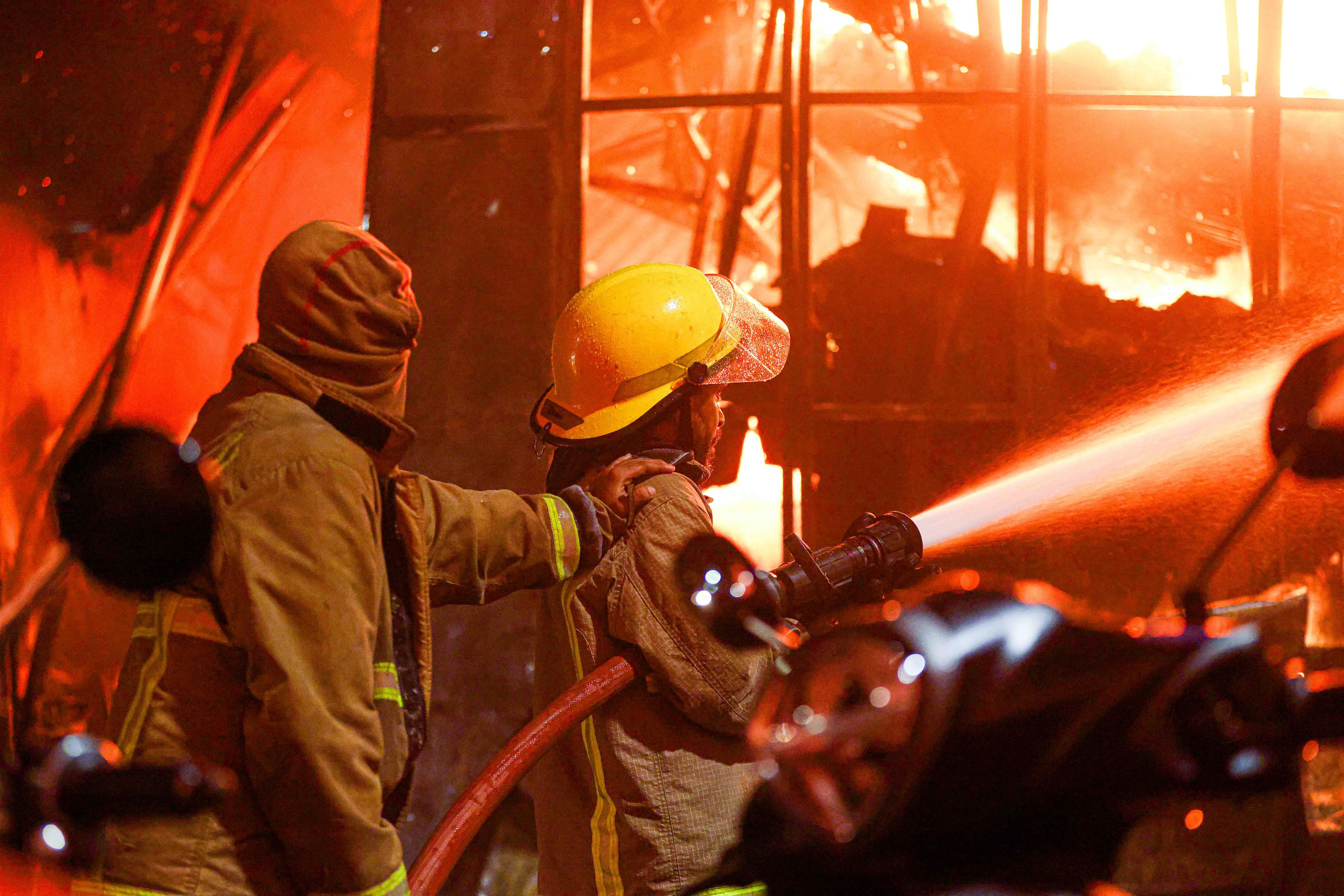 ޕްރައިމް ގުދަނުގައި ރޯވި އަލިފާންގަނޑު ކޮންޓްރޯލް ކުރެވިއްޖެ - އެމްއެންޑީއެފް