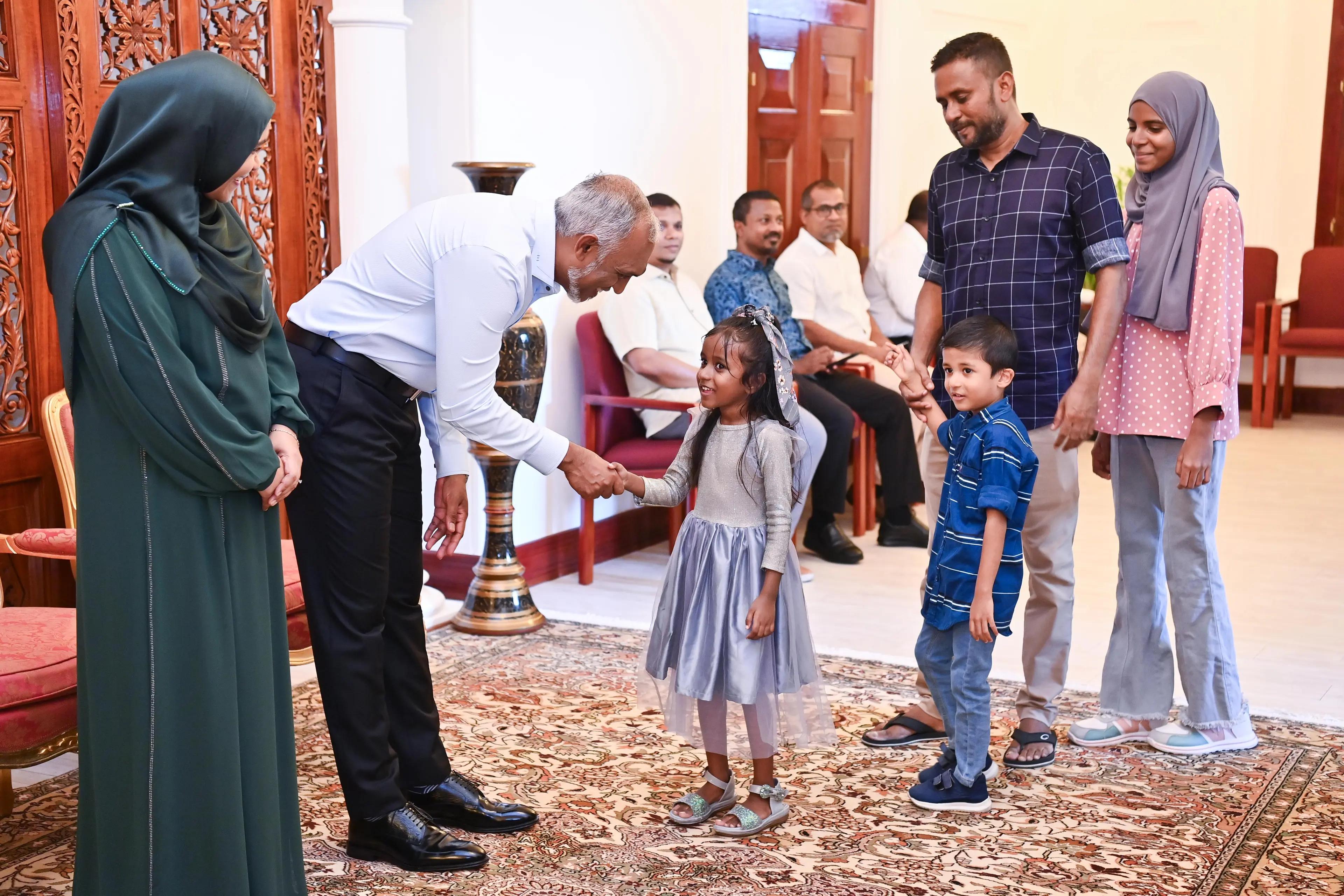 ރައީސް ދެކަނބަލުންގެ އީދު ސަލާންކުރުން މާދަމާ ހެނދުނު 9 އިން ފެށިގެން މުލިއާގޭގައި!