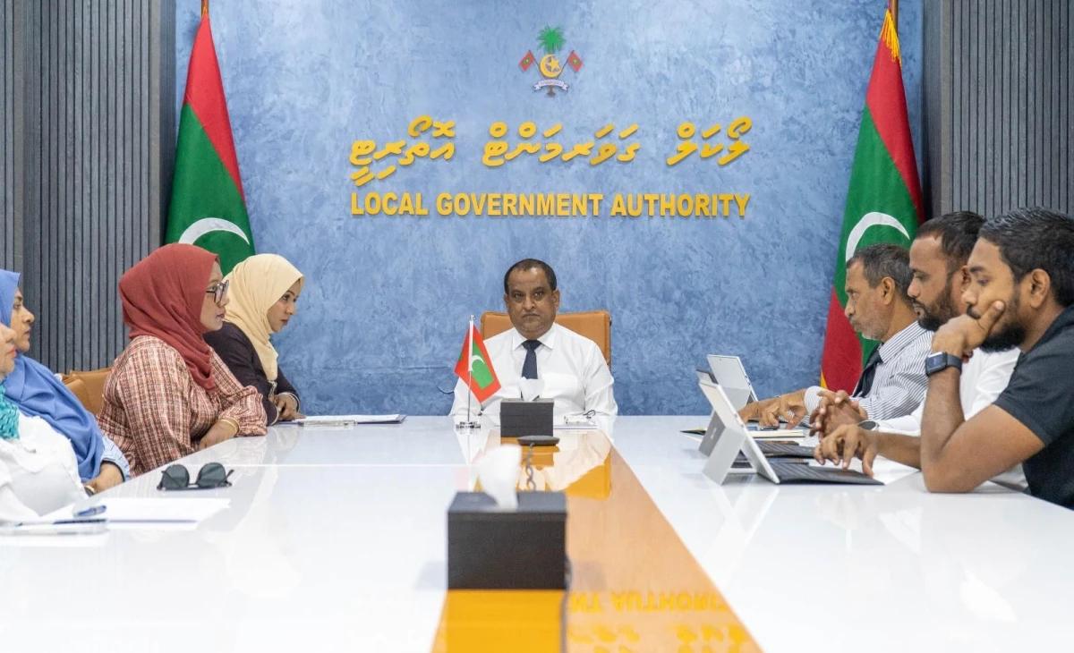 ކައުންސިލާއެކު ކޮލަބޮރޭޓިވްކޮށް ޑަބްލިއުޑީސީގެ މަސައްކަތް ބައްޓަންކުރެވޭނެ ގޮތްތަކާ ގުޅޭގޮތުން އަލައިކާ އެލްޖީއޭ އޮފިޝަލުންނާއި މަޝްވަރާކޮށްފި