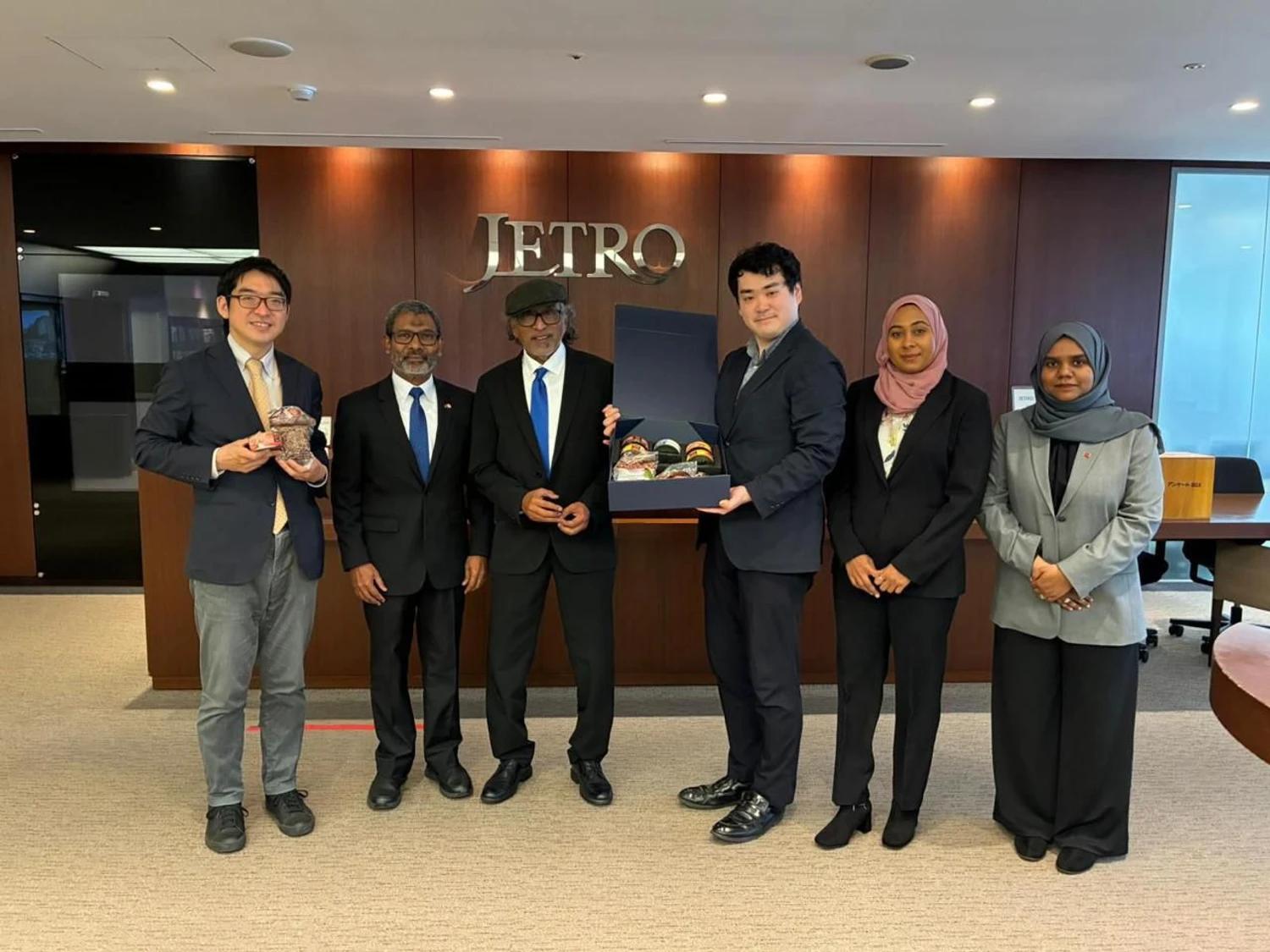 މިފްކޯއިން ވިޔަފާރީގެ އައު ފުރުޞަތުތަކާ ގުޅޭގޮތުން  ޖަޕާނުގެ“ޖެޓްރޯ” އާއެކު މަޝްވަރާކޮށްފި