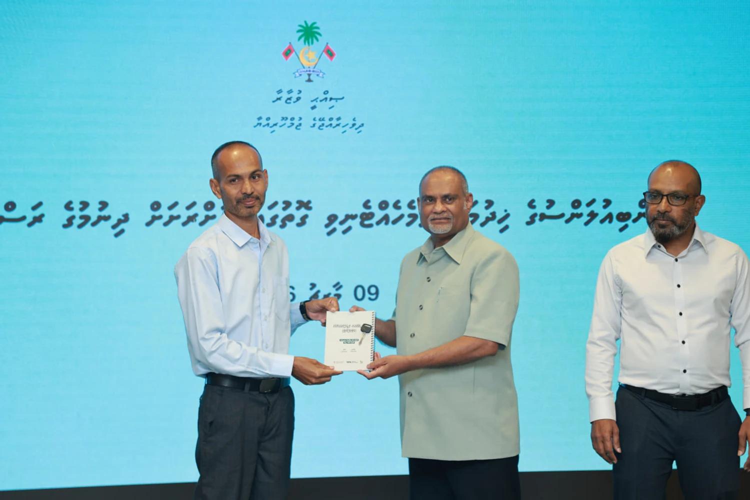 އިތުރު 14 ރަށަކަށް އެމްބިއުލާންސް ޙަވާލުކޮށްފި