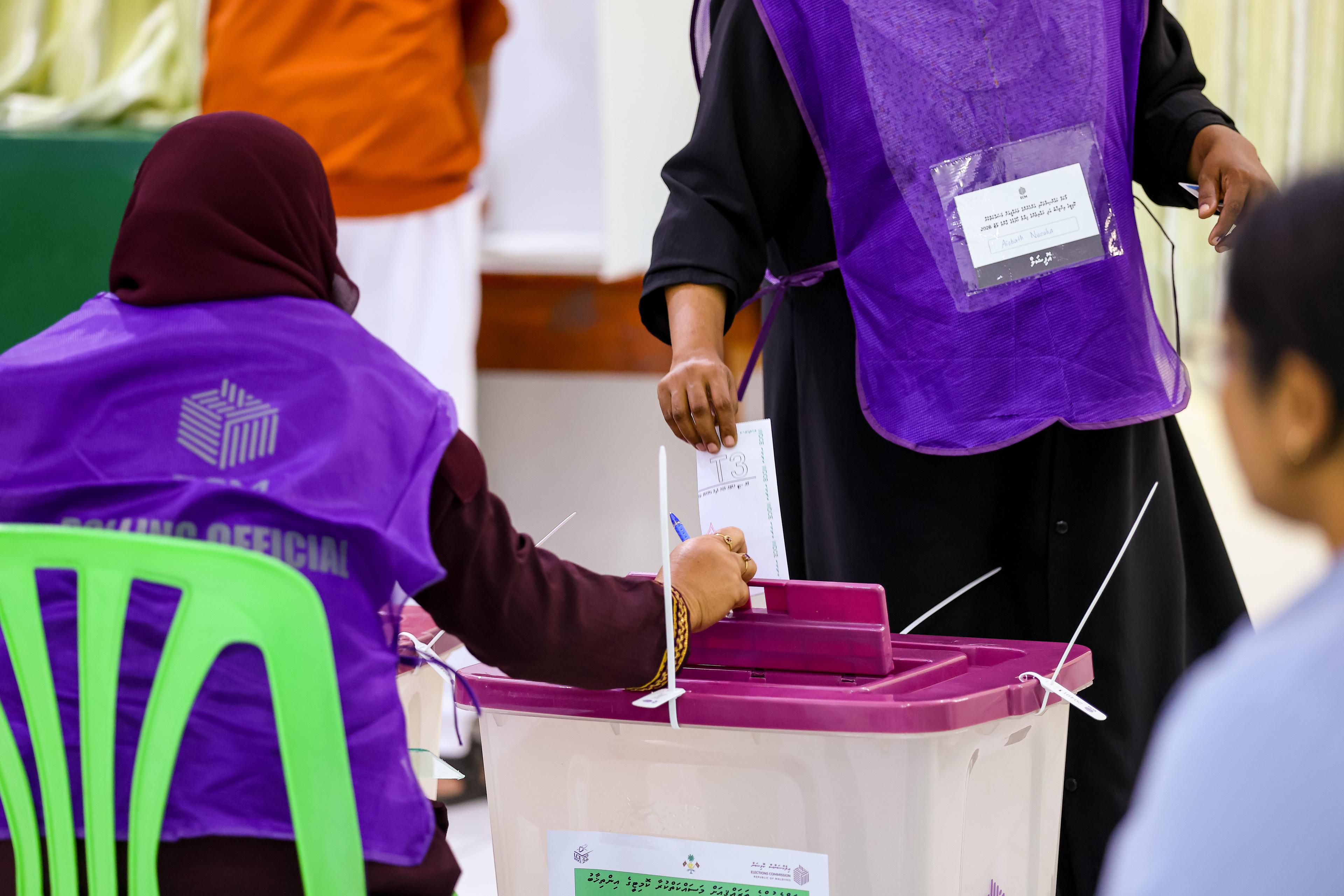 ވޯޓުލުމުގެ ވަގުތު 5 ޖަހާއިރަށް އިތުރުކޮށްފި