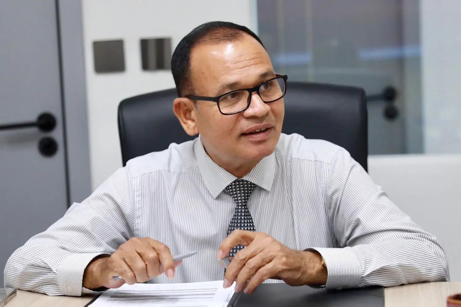 އާދަމް ޝަރީފް ދެއްވީ ކުރިމަގުގައި ވެސް، ދިވެހި ޤައުމަށް އިޚުލާޞްތެރިކަމާއެކު ޚިދުމަތް ކުރުމުގައި ދެމިހުންނާނެކަމުގެ ޔަޤީންކަން!