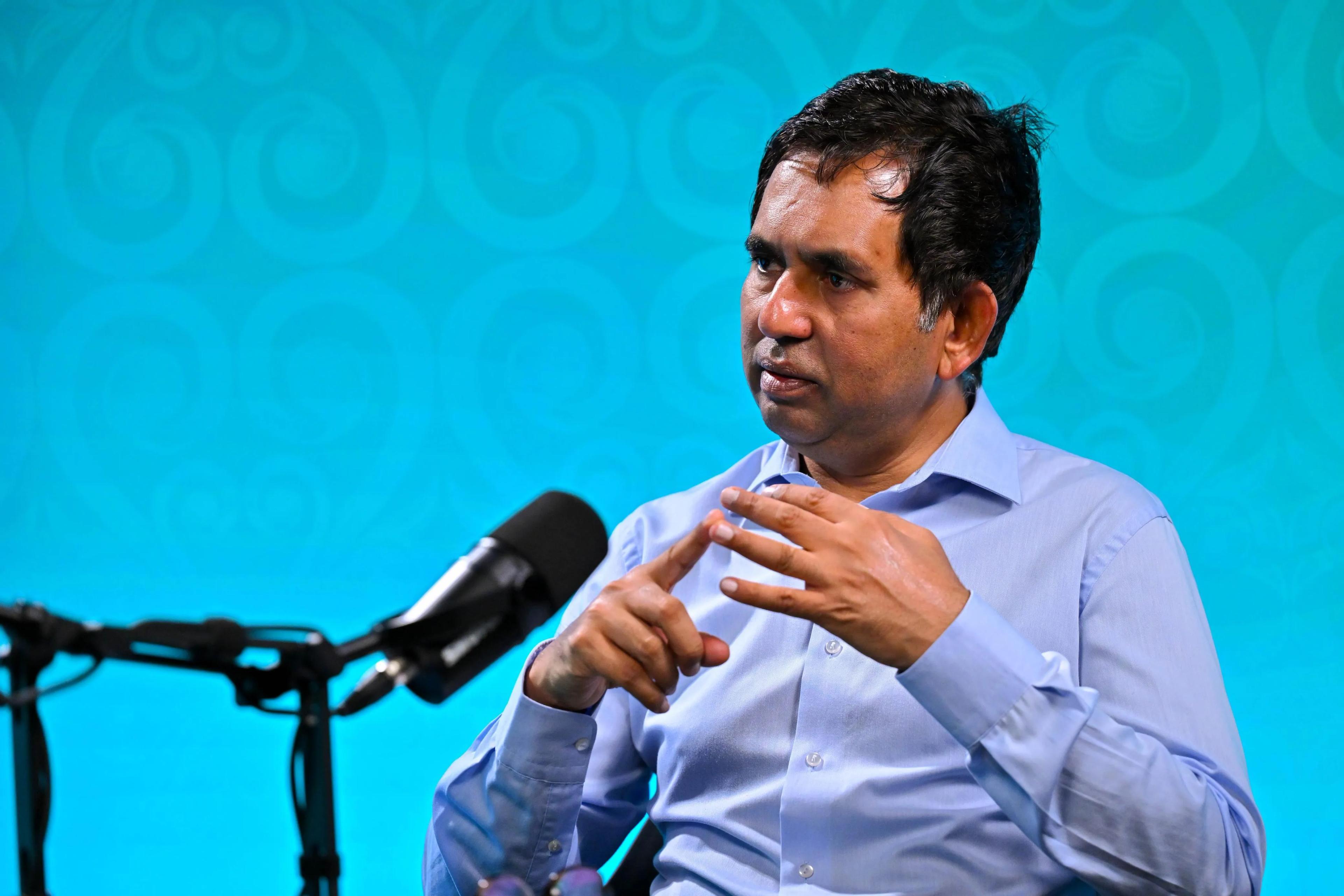 ތާރީހުގައިވެސް ރާއްޖެއަށް ކުރިމަތިވި އެންމެ ބޮޑު މާލީ ނުރައްކަލުން ސަލާމާތްވެ ދުނިޔޭގެ މާލީ ބާޒާރުގައި ރާއްޖޭގެ އިތުބާރު އިހުނަށްވުރެ ބޮޑުވެއްޖެ - ސަޢީދު