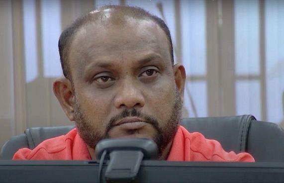 ހިޔާނާތުގެ ކުށް އައްމަޓީގެ މައްޗަށް ސާބިތުނުވުމުން މައްސަލަ އިސްތިއުނާފުކޮށް އޭނާގެ ޕާސްޕޯޓު ހިފަހައްޓައިފި