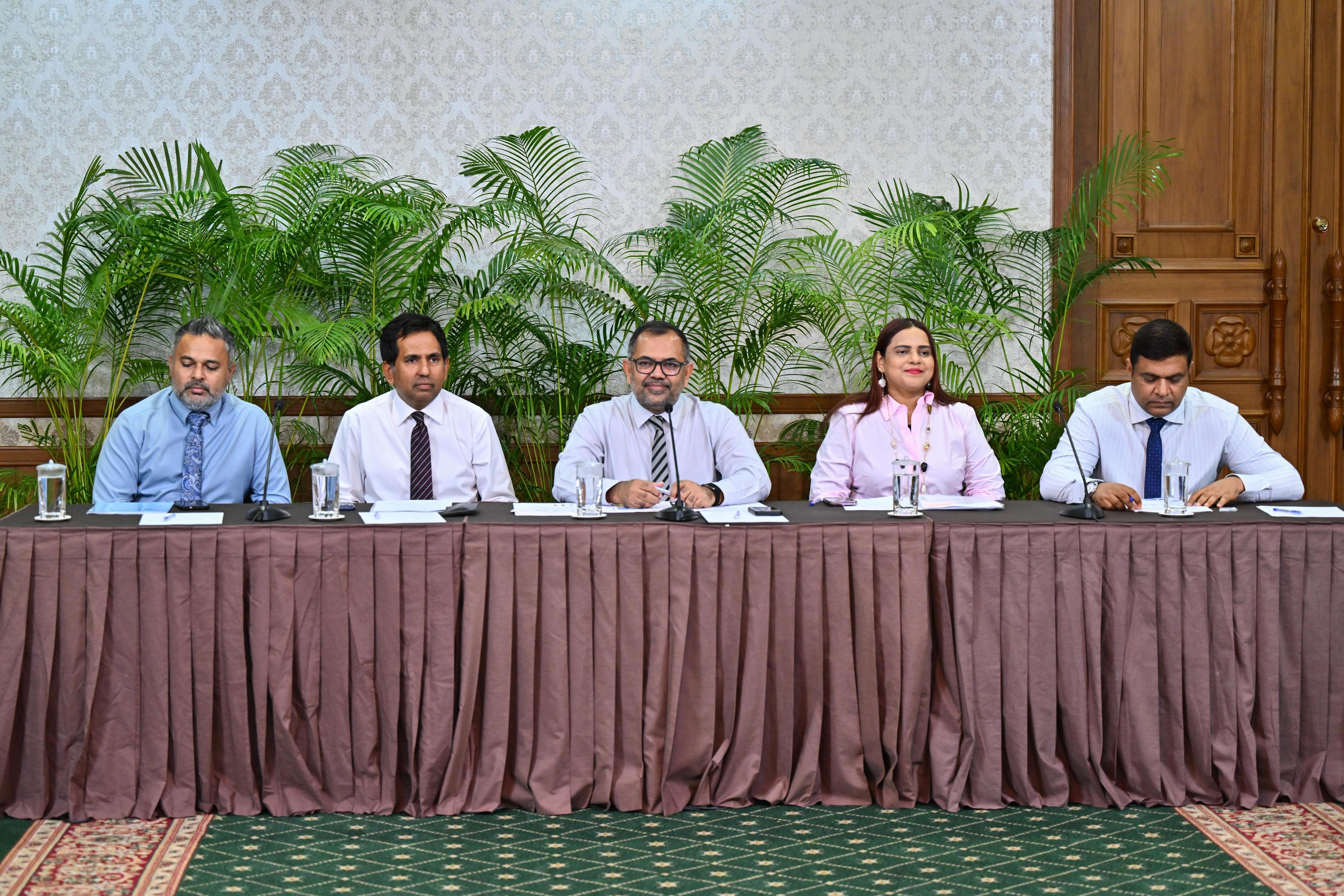 ފިއުލް ސްޓޯރޭޖު ގާއިމުކުރުމަށް މާލެ ކައިިރިން ފަޅުތަކެއް ބަލަނީ، ފީޒިބިލިޓީ ސްޓަޑީގެ މަސައްކަތްވެސް ކުރިޔަށް!