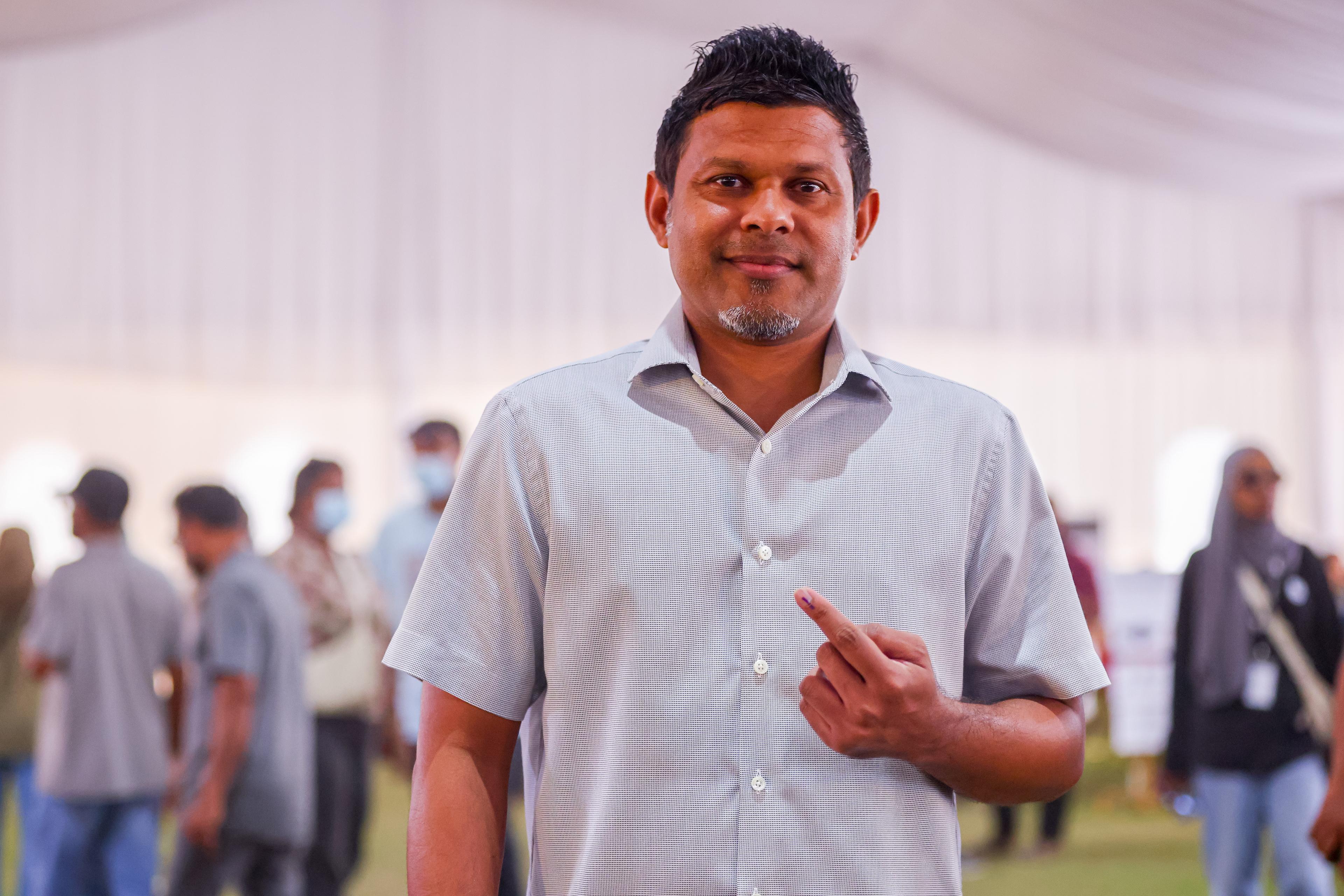 ނައިބު ރައީސް ހުސެއިން މުހައްމަދު ލަތީފް ވޯޓު ލައްވައިފި