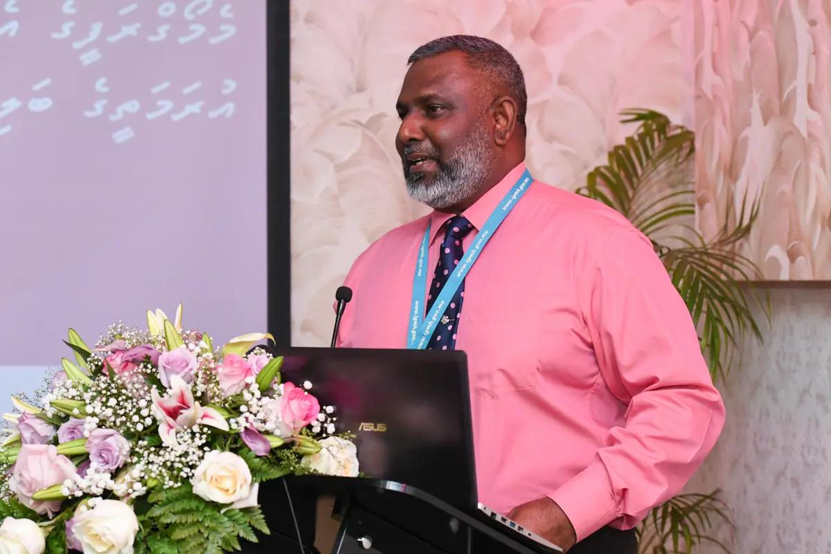 މިފްކޯގެ ސީއީއޯގެ މަގާމުން ފަރުހަތު އިސްތިއުފާ ދީފި