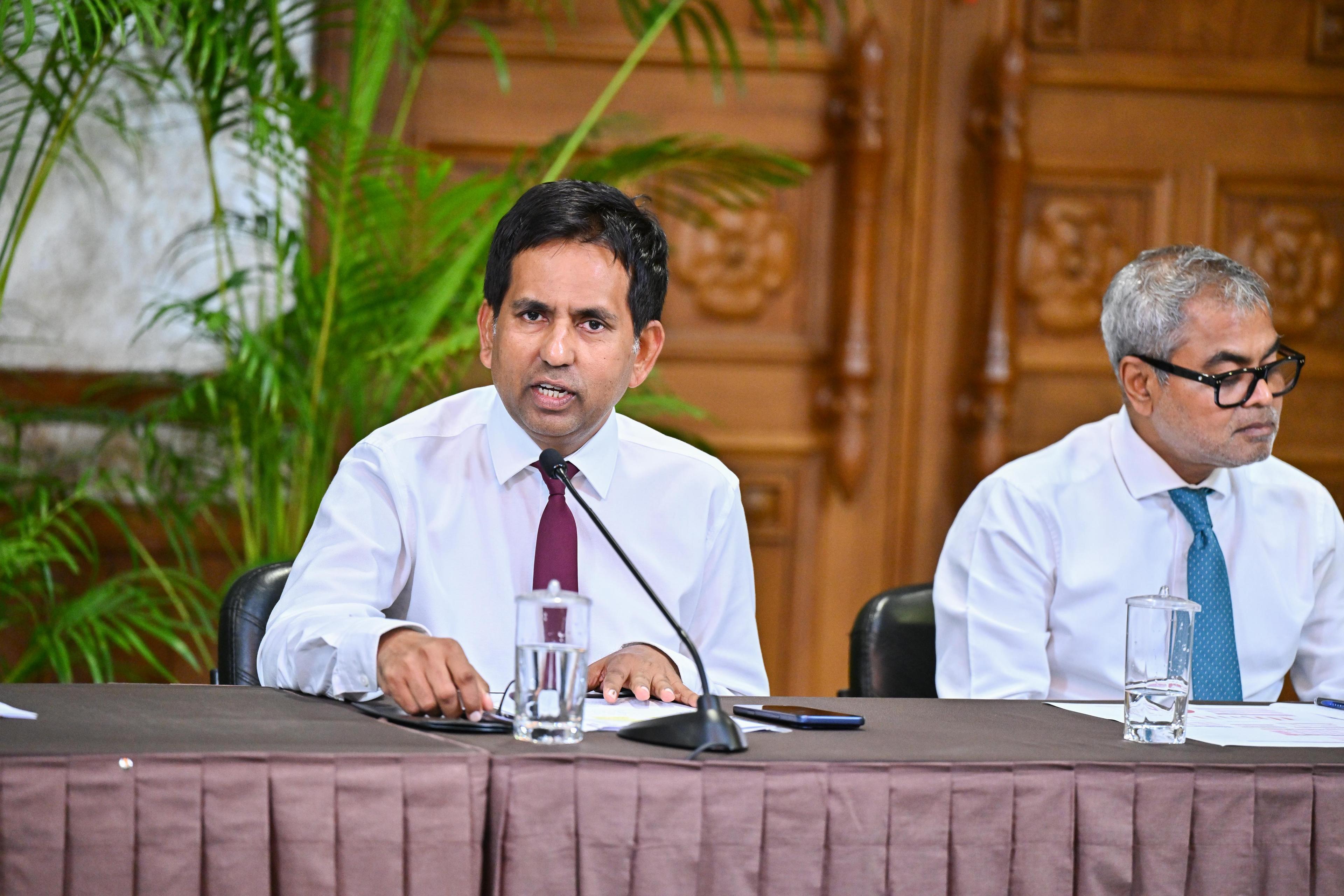 ލަންކާގައި މިހާރު ތާށިވެފައިވަނީ 1741 ކޮންޓެއިނާ- ސައީދު