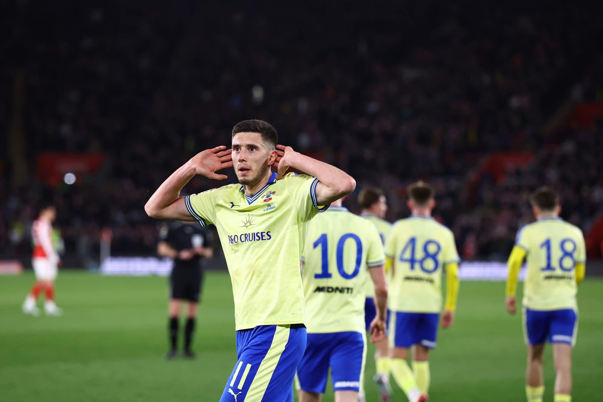 ސައުތުހެމްޓަން އަތުން ބަލިވެ އާސެނަލް އެފްއޭކަޕުން ކަޓައިފި