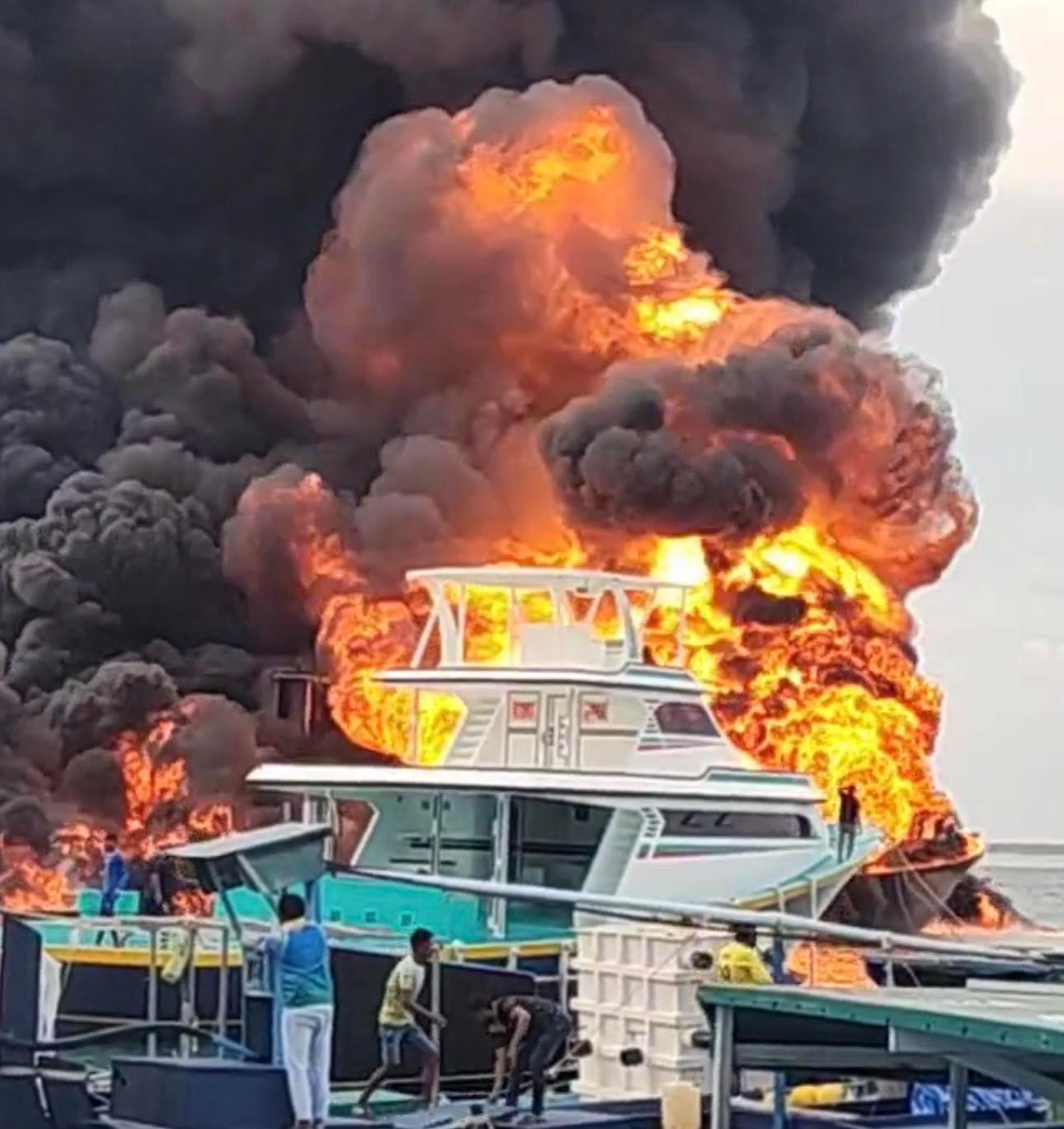 ފީއަލީގައި އަލިފާނުގެ ބޮޑު ހާދިސާއެއް، ހަތަރު ދޯންޏާއި އައިސްޕްލާންޓުގައި ރޯވެއްޖެ!