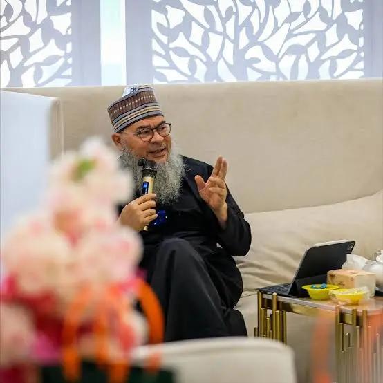 ޝެއިޚް އާސިމް އަލްހަކީމް ދަރުސްދެއްވުމަށް ރާއްޖެ ވަޑައިގަންނަވަނީ