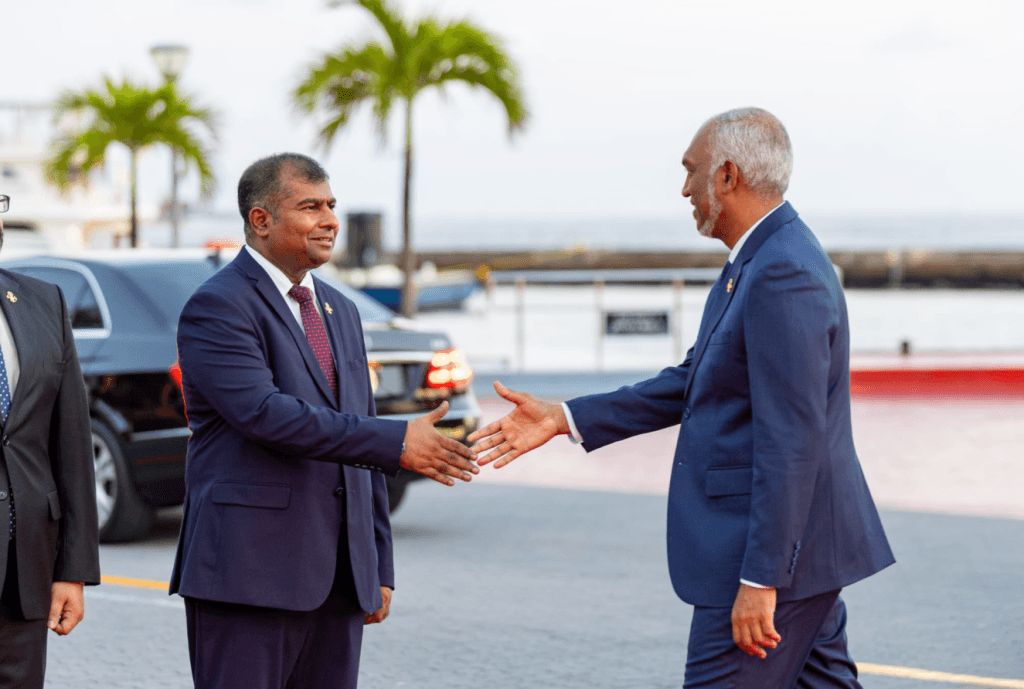 ސަގާފަތާއިބެހޭ ވަޒީރު އާދަމް ނަސީރުވެސް އިސްތިއުފާދީފި