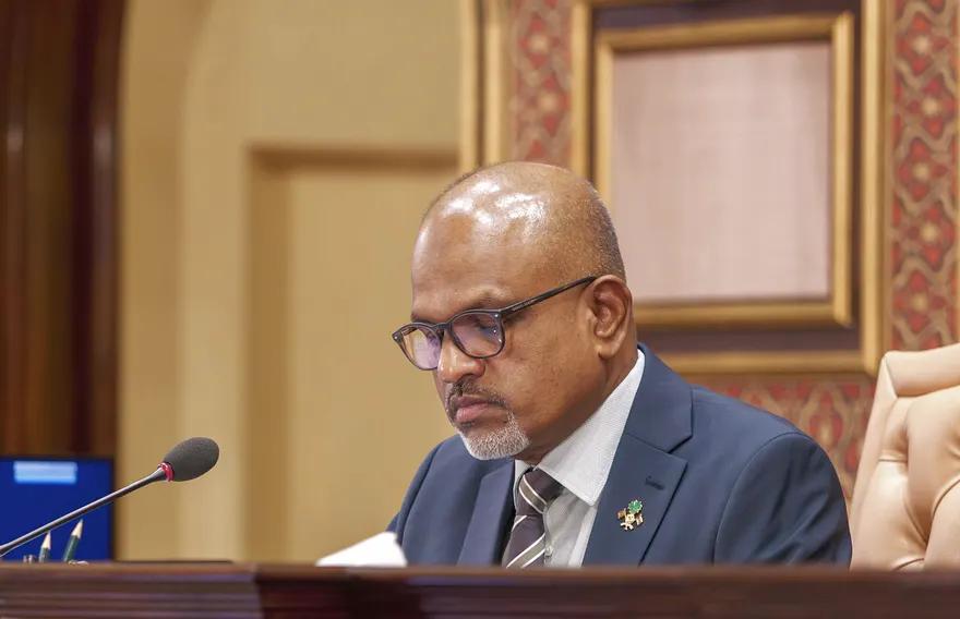 ޕީއެންސީގެ މަޖިލީސް މެމްބަރުންނަށް ރައީސް އިރުޝާދުދެއްވާ ގްރޫޕުން މަޖިލީހުގެ ނައިބު ރައީސް ނާޒިމް ބޭރުކޮށްފި