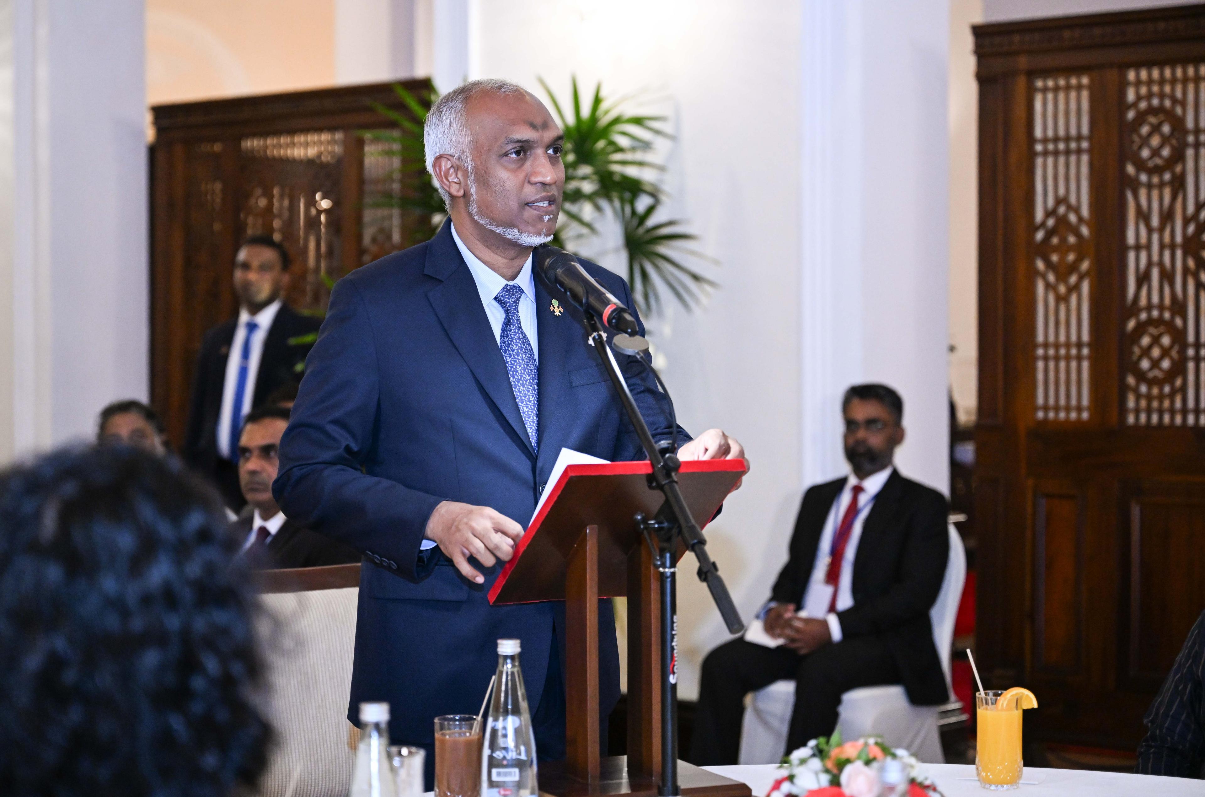 ރާއްޖެއާއި ލަންކާއާއި ދެމެދުގައި އޮތް ބަދަހި އެކުވެރިކަމަކީ ދެ ޤައުމުގެ ރައްޔިތުންގެ މެދުގައި އޮތް ބަދަހި ގުޅުންތަކުގެ މައްޗަށް ބިނާވެފައިވާ ދިގު ތާރީޚެއް އޮތް ގުޅުމެއް!
