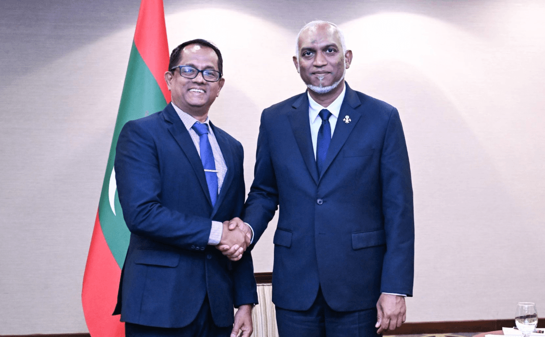 ރާއްޖެއާއި ލަންކާގެ ޤާނޫނުހަދާ މަޖިލިސްތަކުގެ މެދުގައި ތަމްރީނުގެ ފުރުސަތުތައް ފަހިކުރުމަށް މަޝްވަރާކޮށްފި