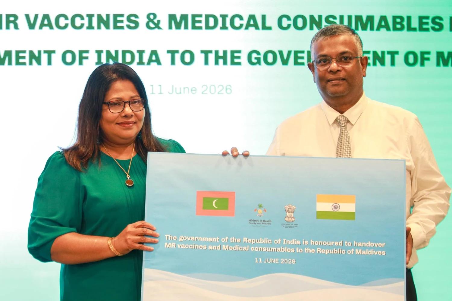 ހިމަބިހި ކޮންޓްރޯލް ކުރަން އިންޑިއާއިން ބޮޑު އެހީއެއް: ވެކްސިނާއި މެޑިކަލް ސާމާނު ހަދިޔާކޮށްފި