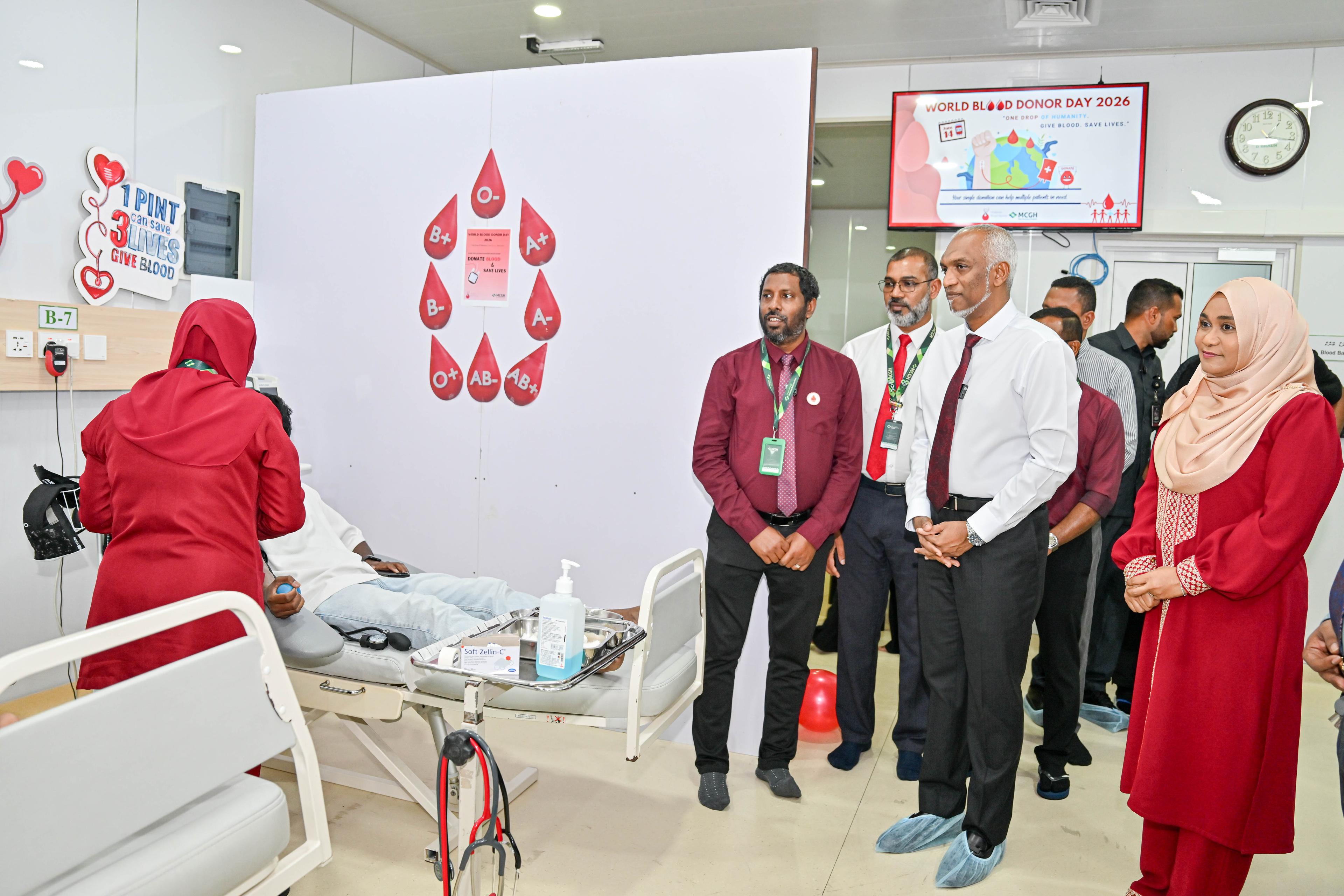ތެލެސީމިއާ ސެންޓަރަށް ރައީސްގެ ދެކަނބަލުން ޒިޔާރާތްކުރައްވައިފި