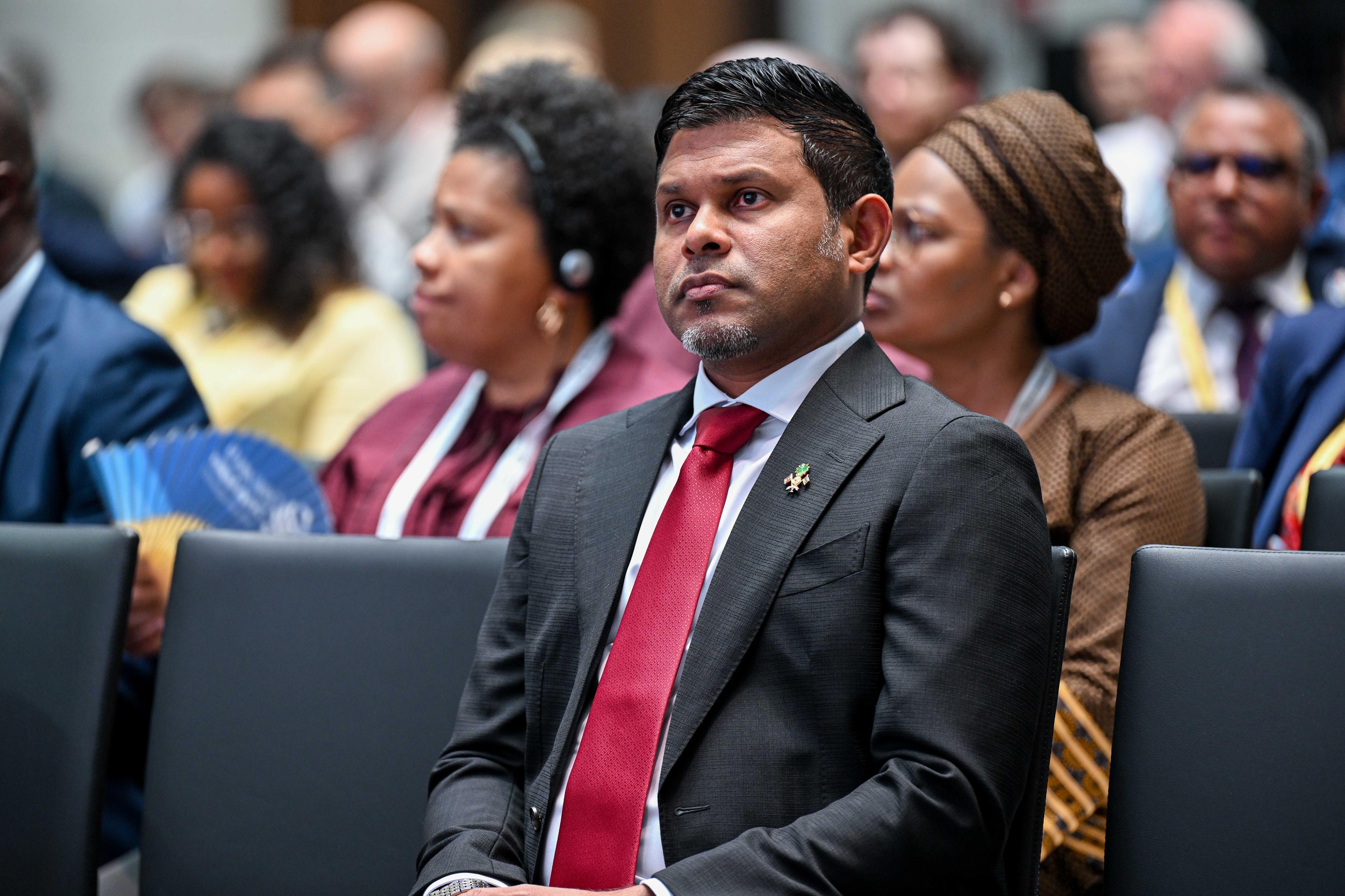 ޖަރުމަނަށް ކުރެއްވި ރަސްމީ ދަތުރުފުޅު ނިންމަވާލެއްވުމަށްފަހު، ނައިބު ރައީސް މާލެ ވަޑައިގެންފި