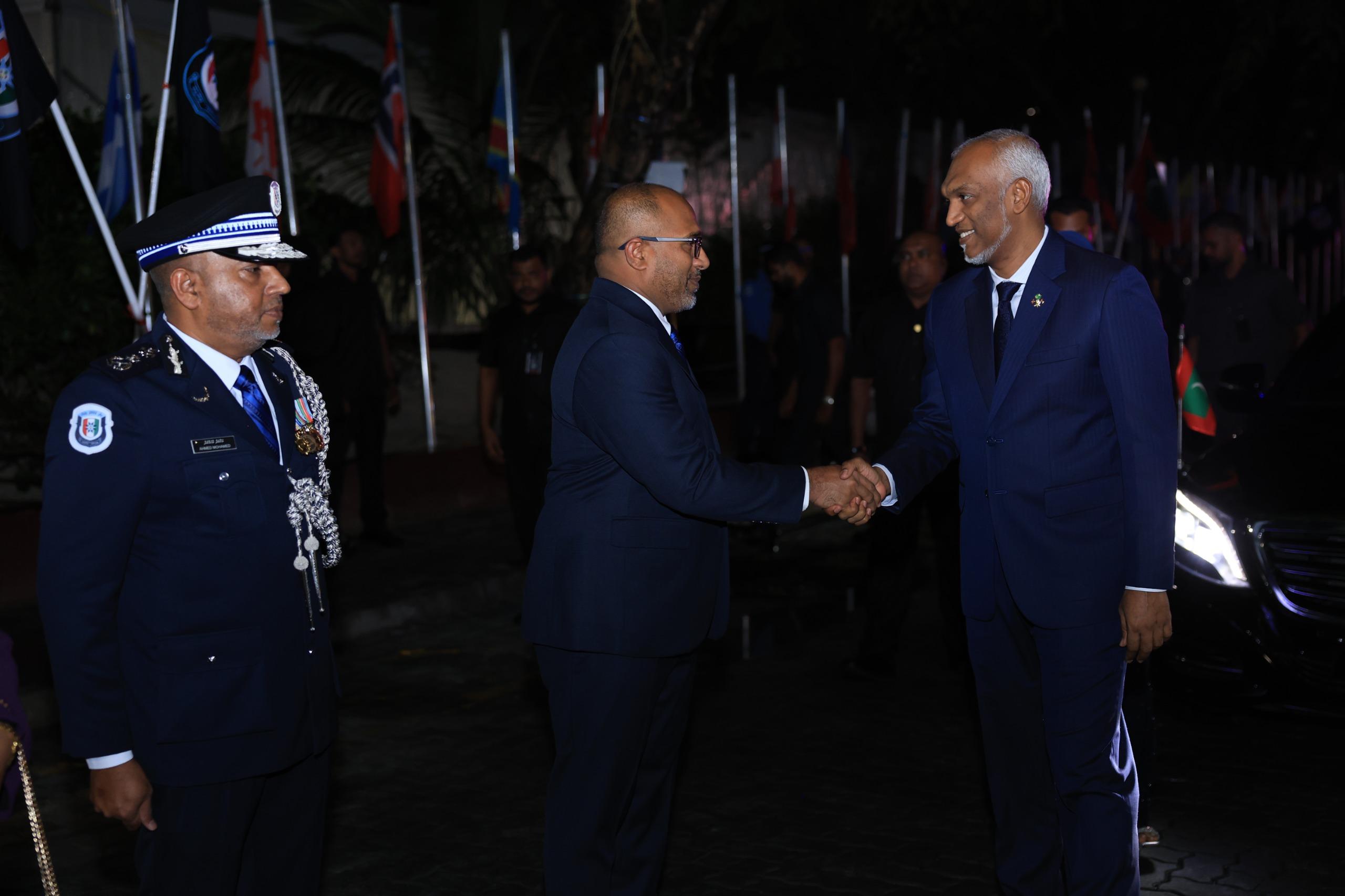 ޑްރޯން އޭޒް ފަސްޓް ރެސްޕޮންޑަރ: ކުށުގެ މާހައުލު ވަގުތުން މޮނިޓަރ ކުރަން ފުލުހުން ޑްރޯން ޚިދުމަތް ތައާރަފްކުރަނީ