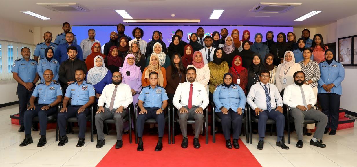 މާލީކަންކަމާއި ސަރުކާރު ކުންފުނިތަކާ ބެހޭ ވުޒާރާގެ މުވައްޒަފުންނަށް އަރުތަ ޕްރޮގްރާމް ބާއްވައިފި
