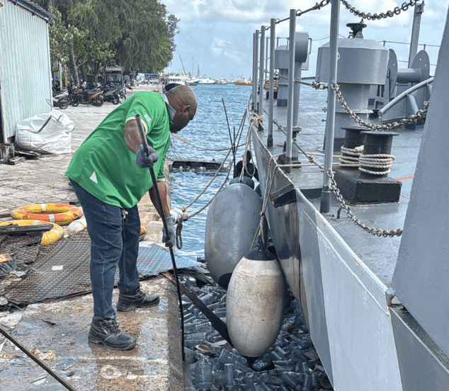 ހުޅުމާލޭ ފަޅުތެރެއިން އިއްޔެ އެކަނިވެސް 61 ޖަންބޯ ބޭގްގެ ކުނި ނަގައިފި