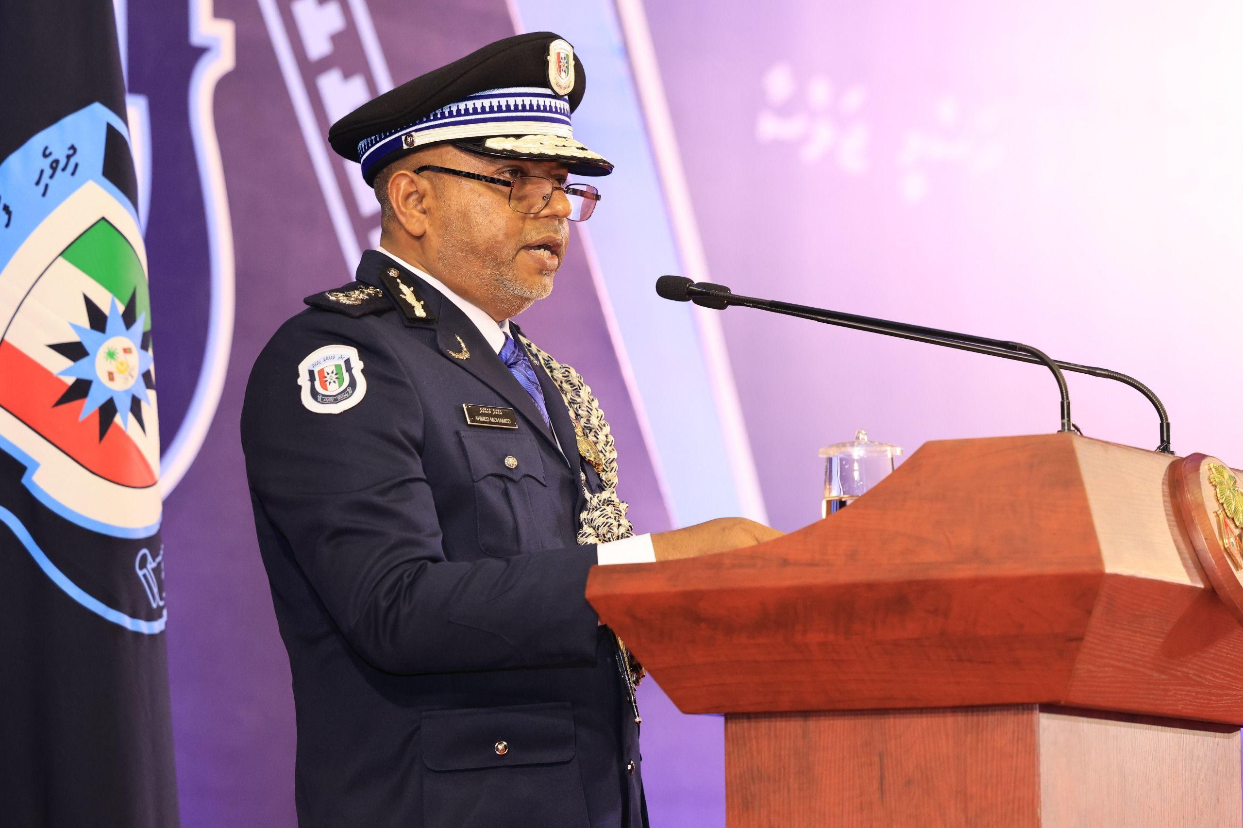 25 އަހަރުގެ ޚިދުމަތަށްފަހު ރިޓަޔާކުރާ ފުލުހުންނަށްވެސް، ޚިދުމަތުގައި ތިބޭ ފުލުހުންނެކޭ އެއް އުސޫލަކުން ބޭސްފަރުވާ ކުރެވޭނެ ގޮތް ހަދަނީ
