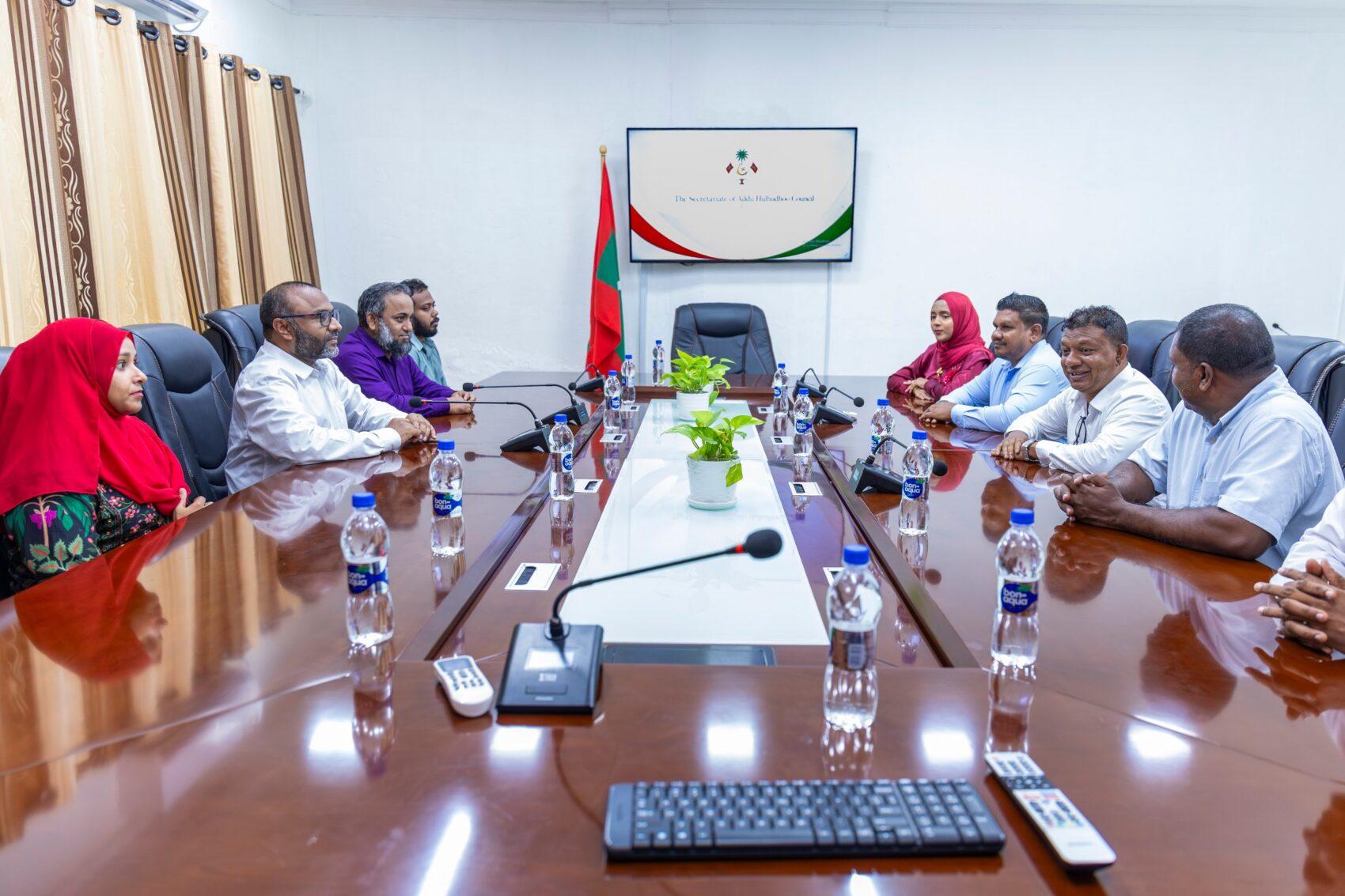 ހުޅުދޫ ކައުންސިލާ ވަޒީރު ޑރ. ޝަހީމް ބައްދަލުކުރައްވައި އިސްލާމީ ދާއިރާއިން ހުރި ދަތިތަކާ ގުޅޭގޮތުން މަޝްވަރާކުރައްވައިފި