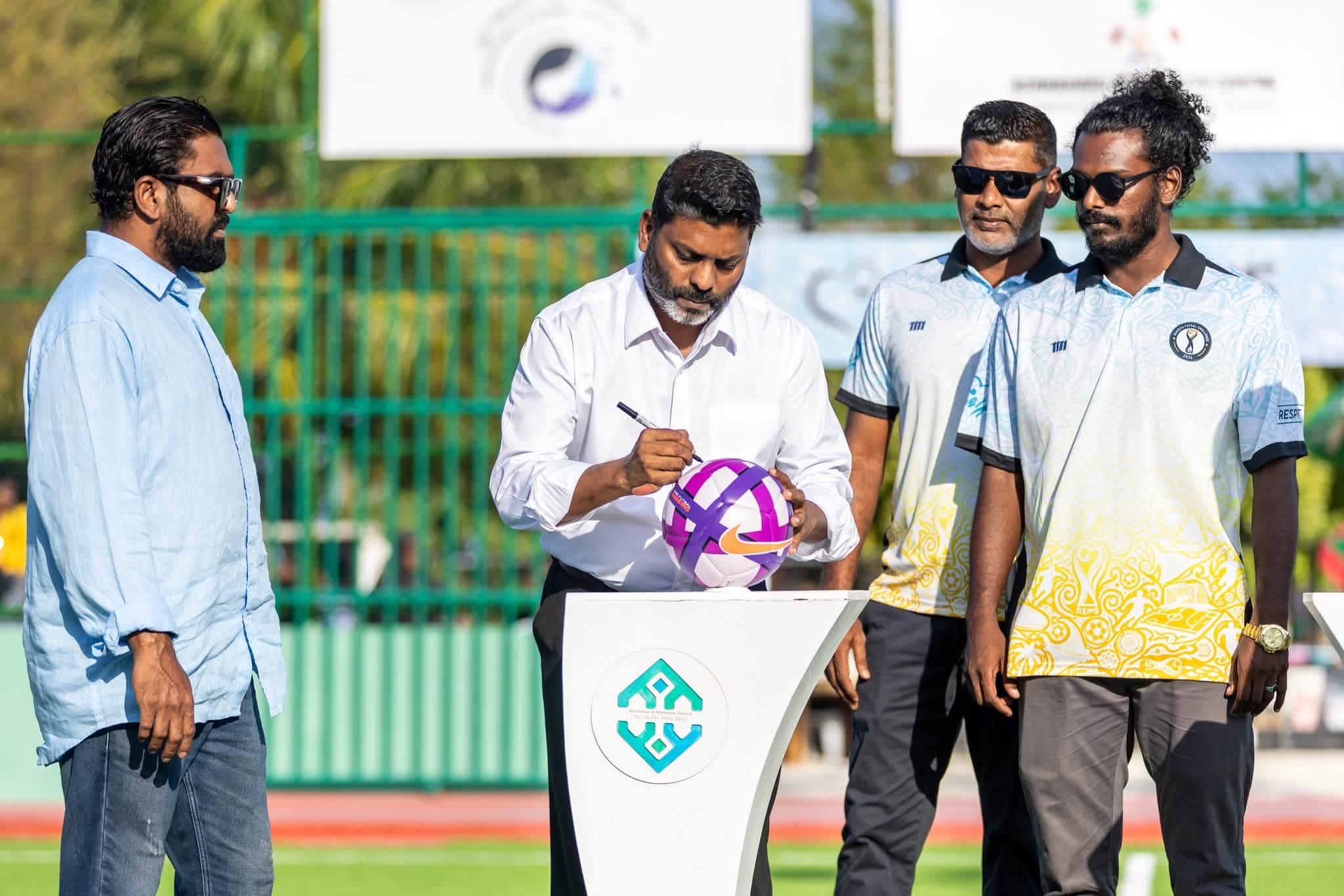 ަސަރުކާރުން ހިންނަވަރުގައި ގާއިމުކުރި ފުޓްސަލް ދަނޑު މިއަދު ހުޅުވައިފި