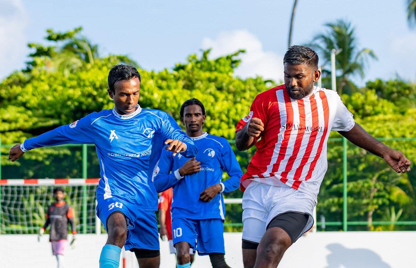 Resort League: Robinson Leave It Late to Defeat Siyam World