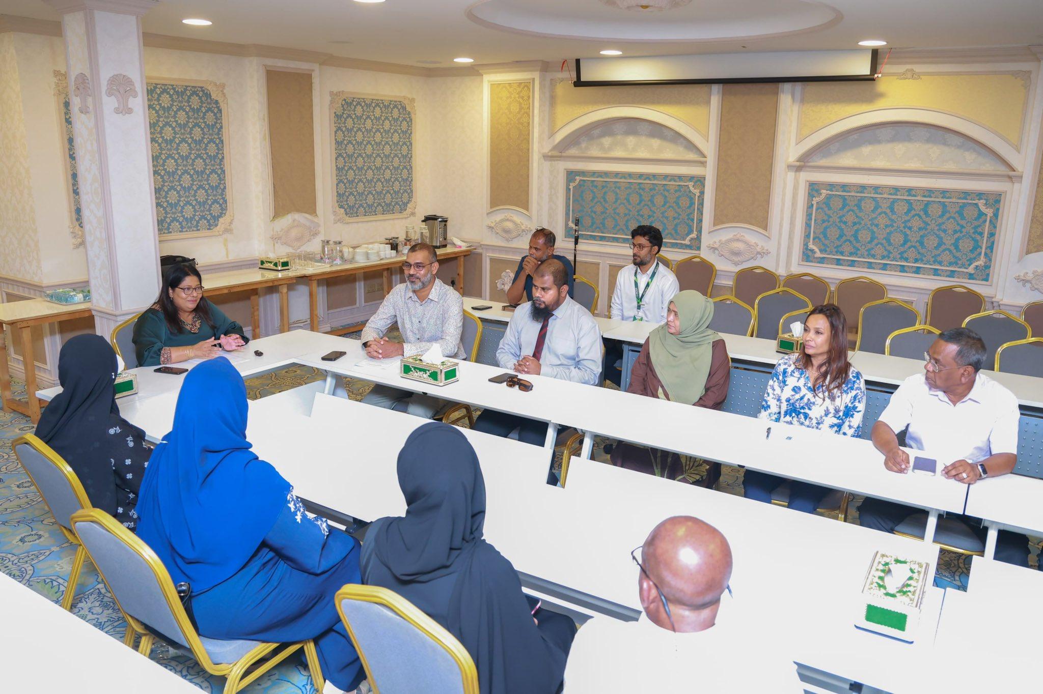 ބޯންމެރޯ ޓްރާންސްޕްލާންޓަށް ފުރާ ކުދިންނަށް ވަޒީރު ޤީލާގެ ހެޔޮއެދުންތަކާއި ހިތްވަރު!
