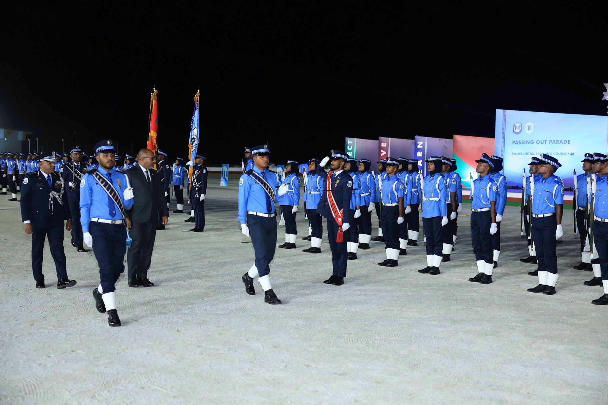 ދިވެހި ފުލުހުންގެ ހިދުމަތާއި އިތުރު 140 ފުލުހަކު ގުޅިއްޖެ