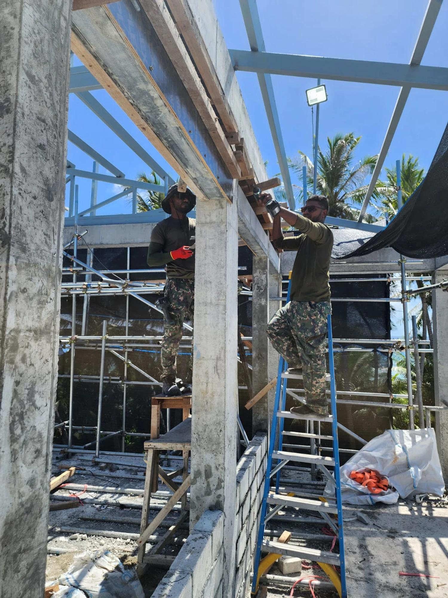 ދިޔަމިގިލީގައި އިމާރާތްކުރާ ސްކޫލުގެ ފުރަތަމަ ފަންގިފިލާގެ ރޭނުމުގެ ހުރިހާ މަސައްކަތެއް ނިންމާލައިފި