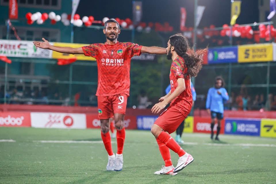 ގެއްލުނު ސިފައިންގެ ބޭކަލަކީ ތިނަދޫގެ ކުޅަދާނަ ފުޓްބޯޅަ ކުޅުންތެރިޔާ އިއްބެ: ގެއްލުނު ތިން މީހުން ހެޔޮ ހާލުގައި ފެނުމަށް އެދި މުޅި ރާއްޖެއިން ހެޔޮ ދުޢާކުރަނީ