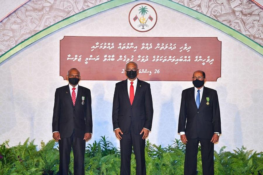ދައުލަތުގެ އިއްޒަތް ދެ ބޭފުޅަކަށް