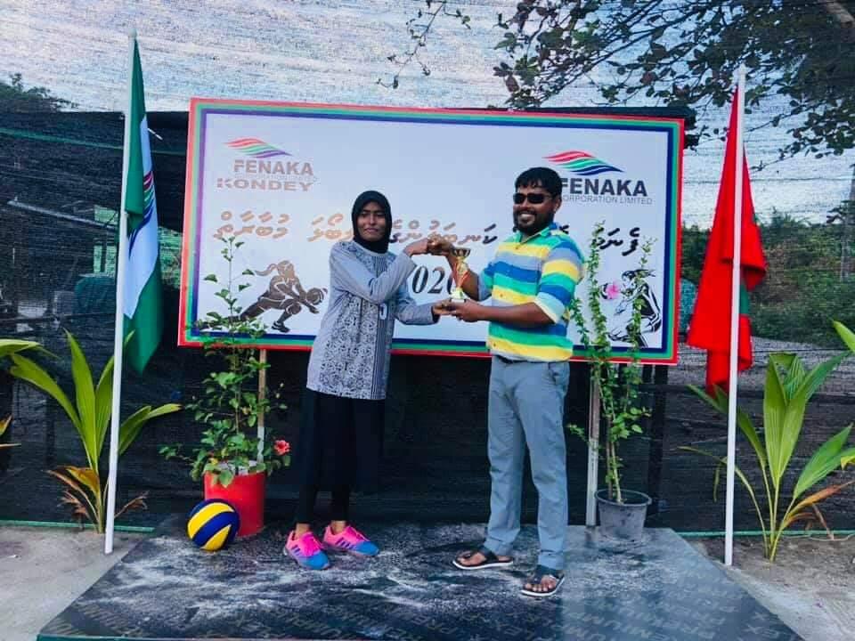 ކޮނޑޭ ކަނބަލުންގެ ވޮލީބޯޅަ މުބާރާތް: އިންފިނިޓީ އިން ހިޔަލަ ޓީމުގެ މައްޗަށް ކުރިހޯދައިފި