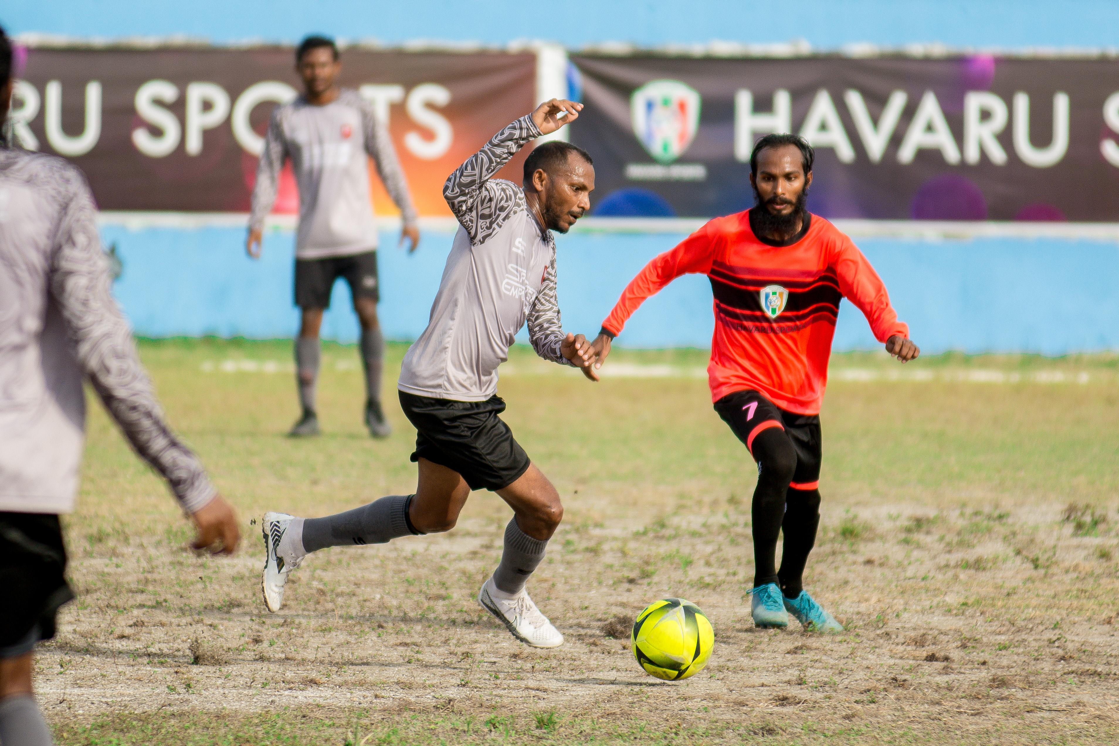 ފީނިކްސް ބަލިކޮށް ނޯޗޮއިސް ފައިނަލަށް