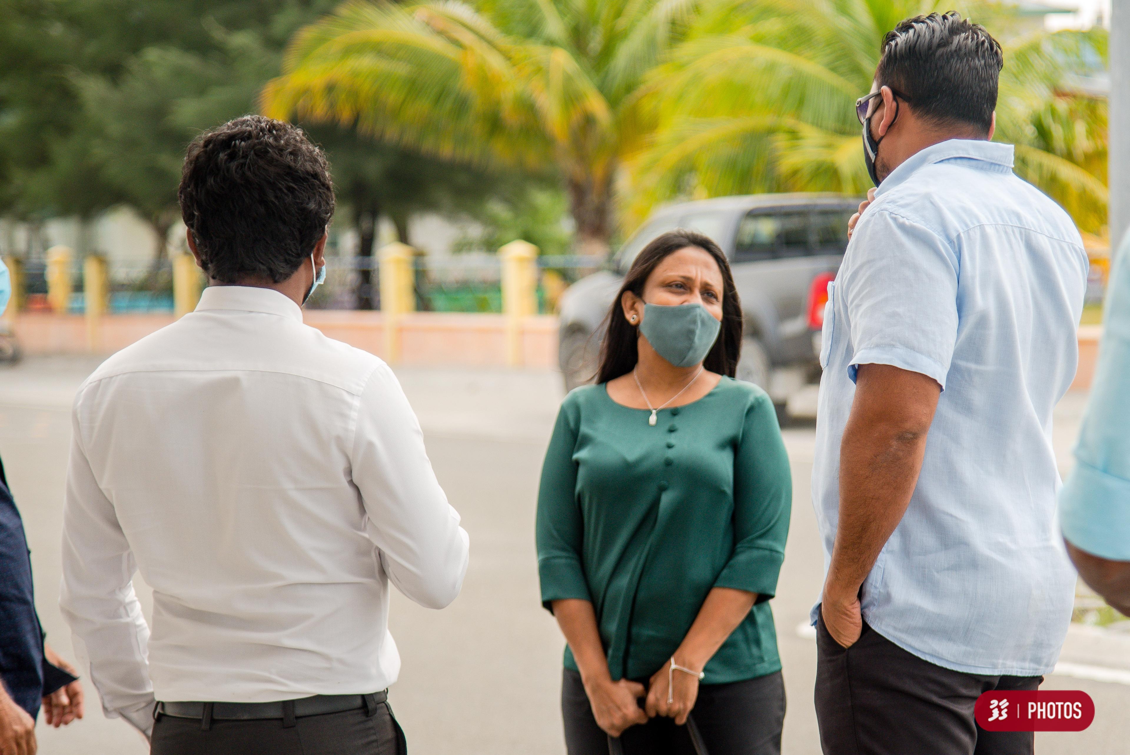މިނިސްޓަރ ޒަހާ ތިނަދޫއަށް ވަޑައިގެންފި