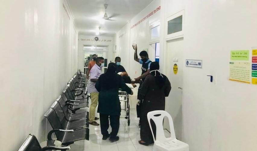 މާރާމާރީގައި އަނިޔާވި ޒުވާނާގެ ހާލު އަންނަނީ ރަނގަޅުވަމުން - ޑރ އަބްދުލްސަމަދު މެމޯރިއަލް ހޮސްޕިޓަލް
